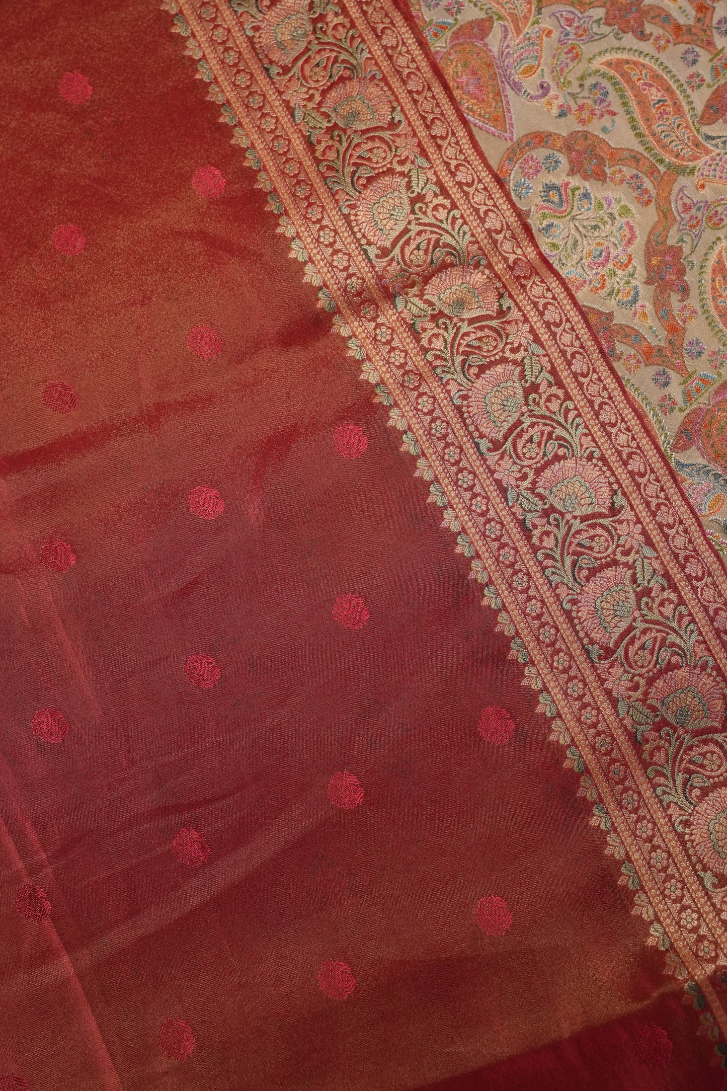 Kashmiri Pashmina Mellow Tissue Banarasi Saree - Ivory & Peach