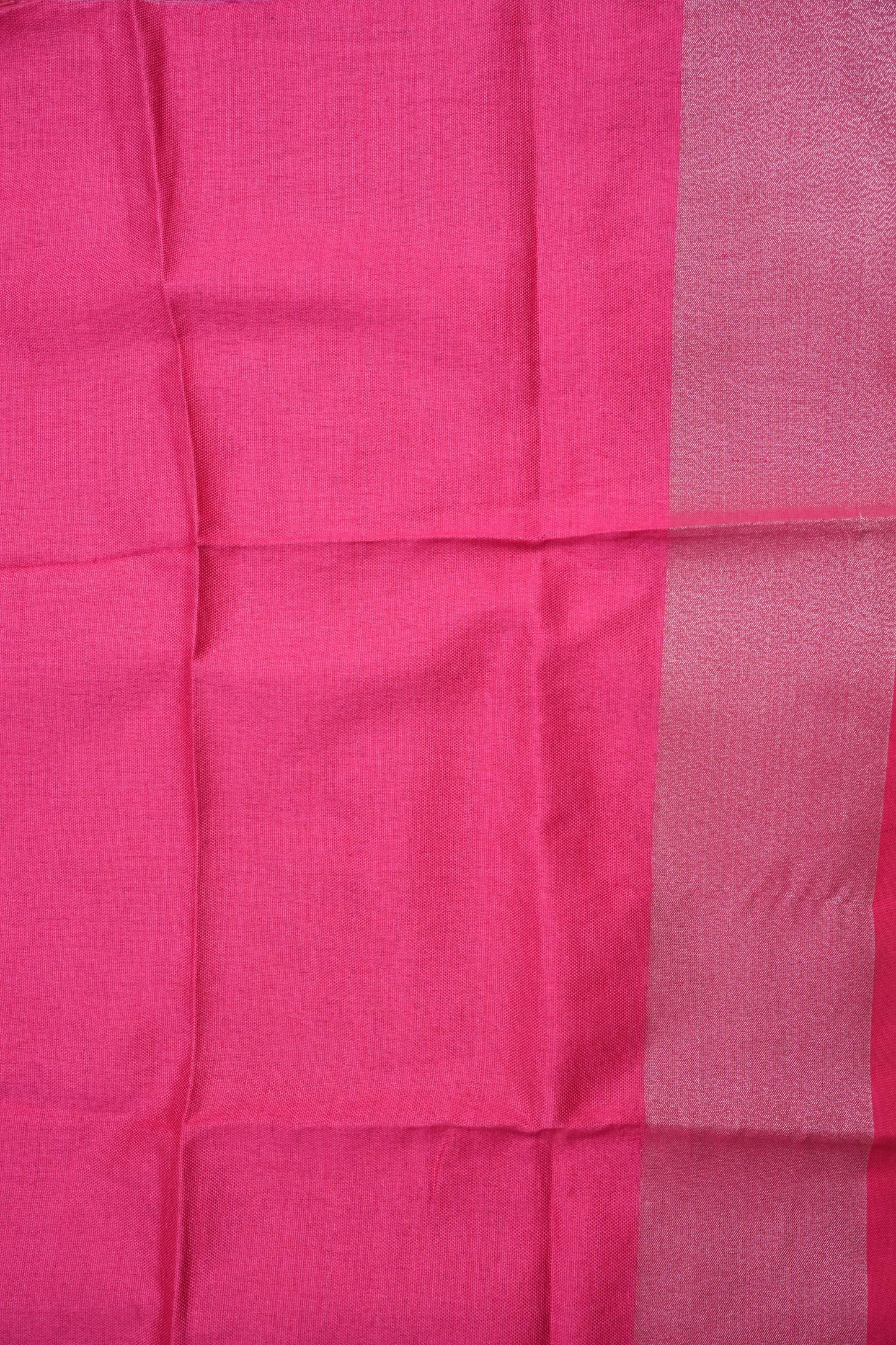 Pure Linen Saree โ Sunshine Yellow with Silver Zari & Pink Accents