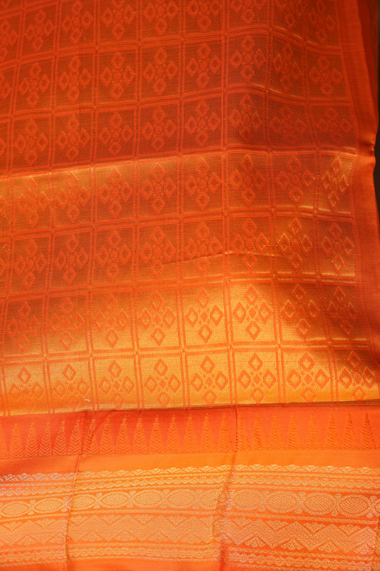 Gadwal Cotton Saree - Parrot Green & Orange