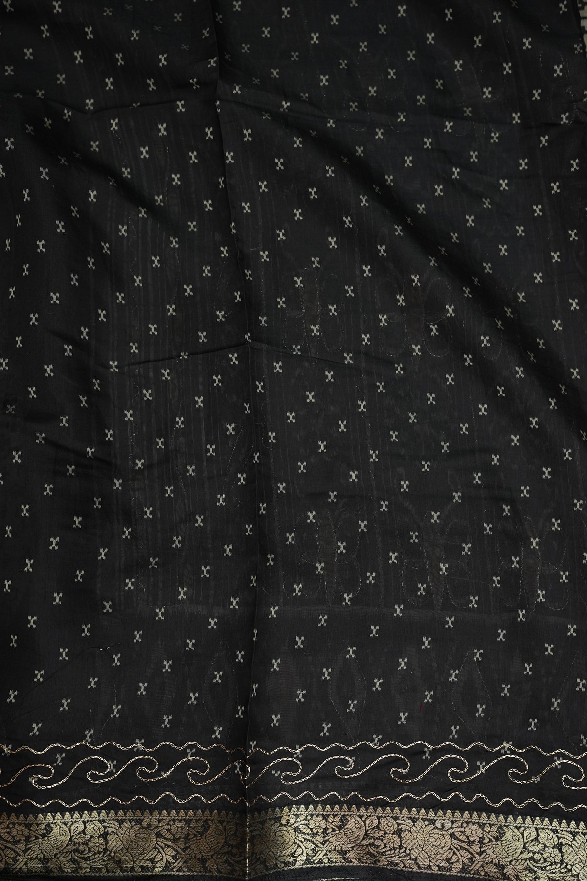 Chanderi Cotton Saree with Kalamkari Prints & Embroidered Pallu β Black & Ivory