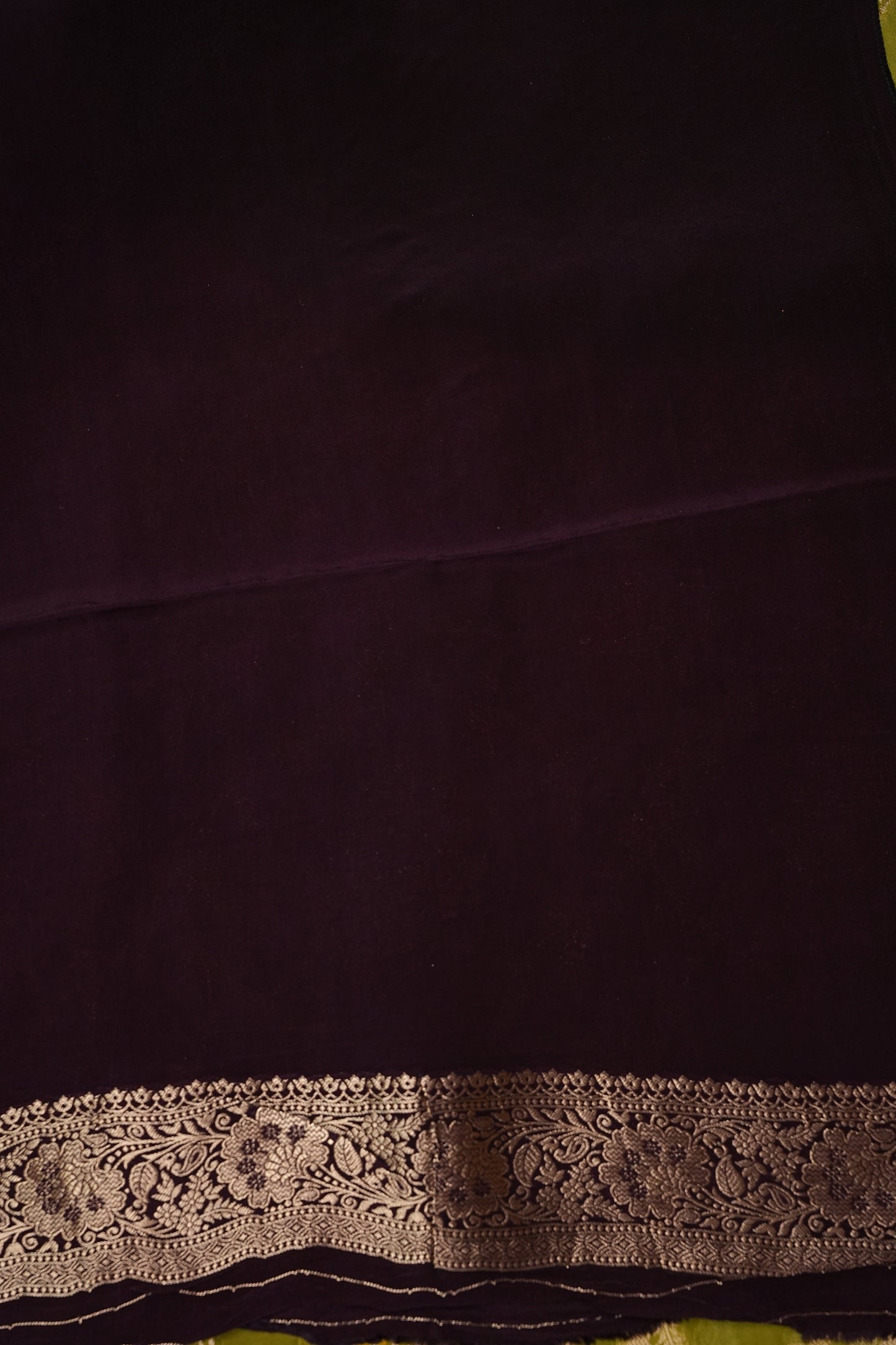 Banarasi Munga Silk Saree - Pistachio Green & Coffee