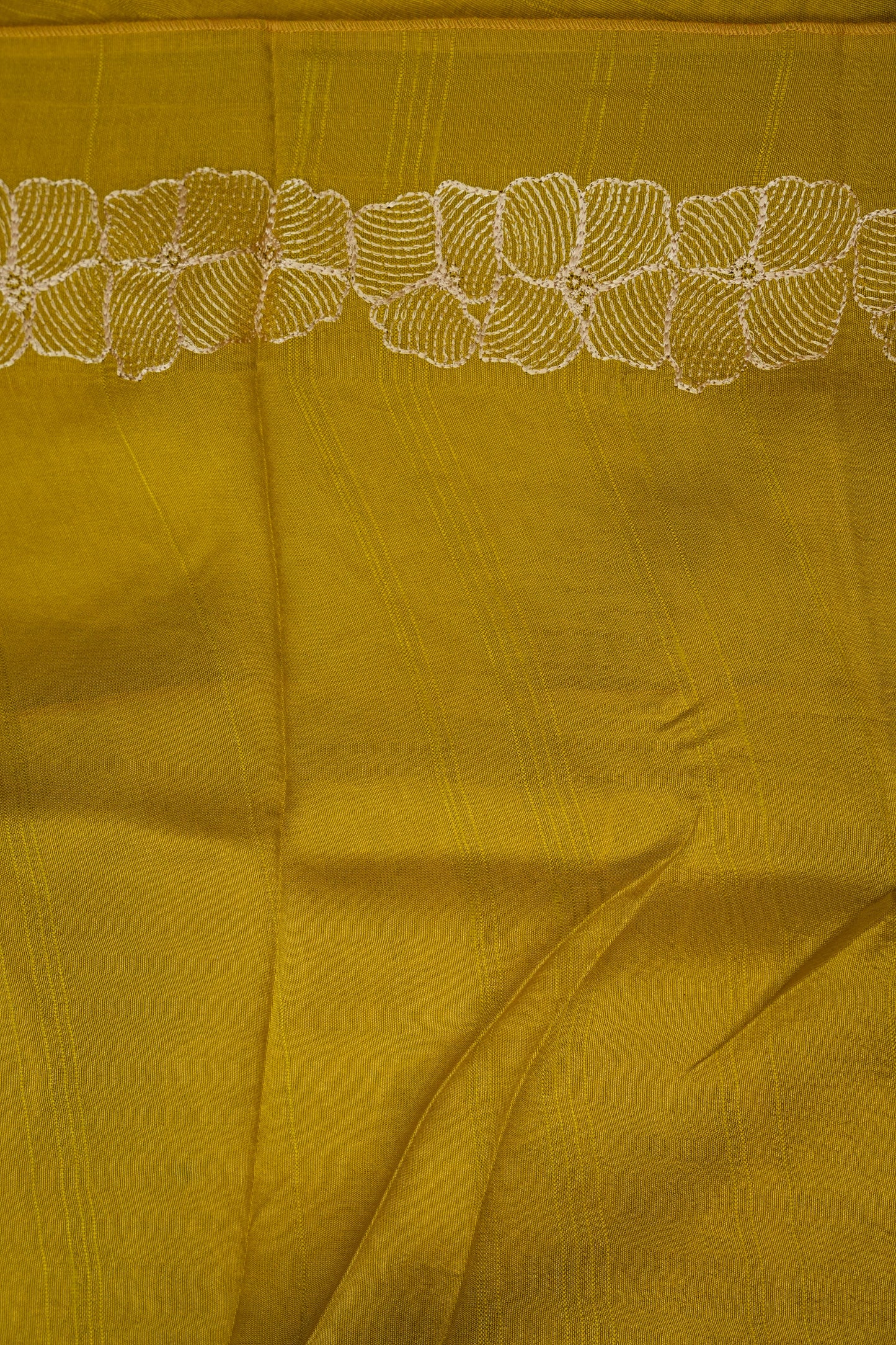 Tussar Banarasi Raw Silk Saree with Floral Zari Butta Weaving β Soft Yellow