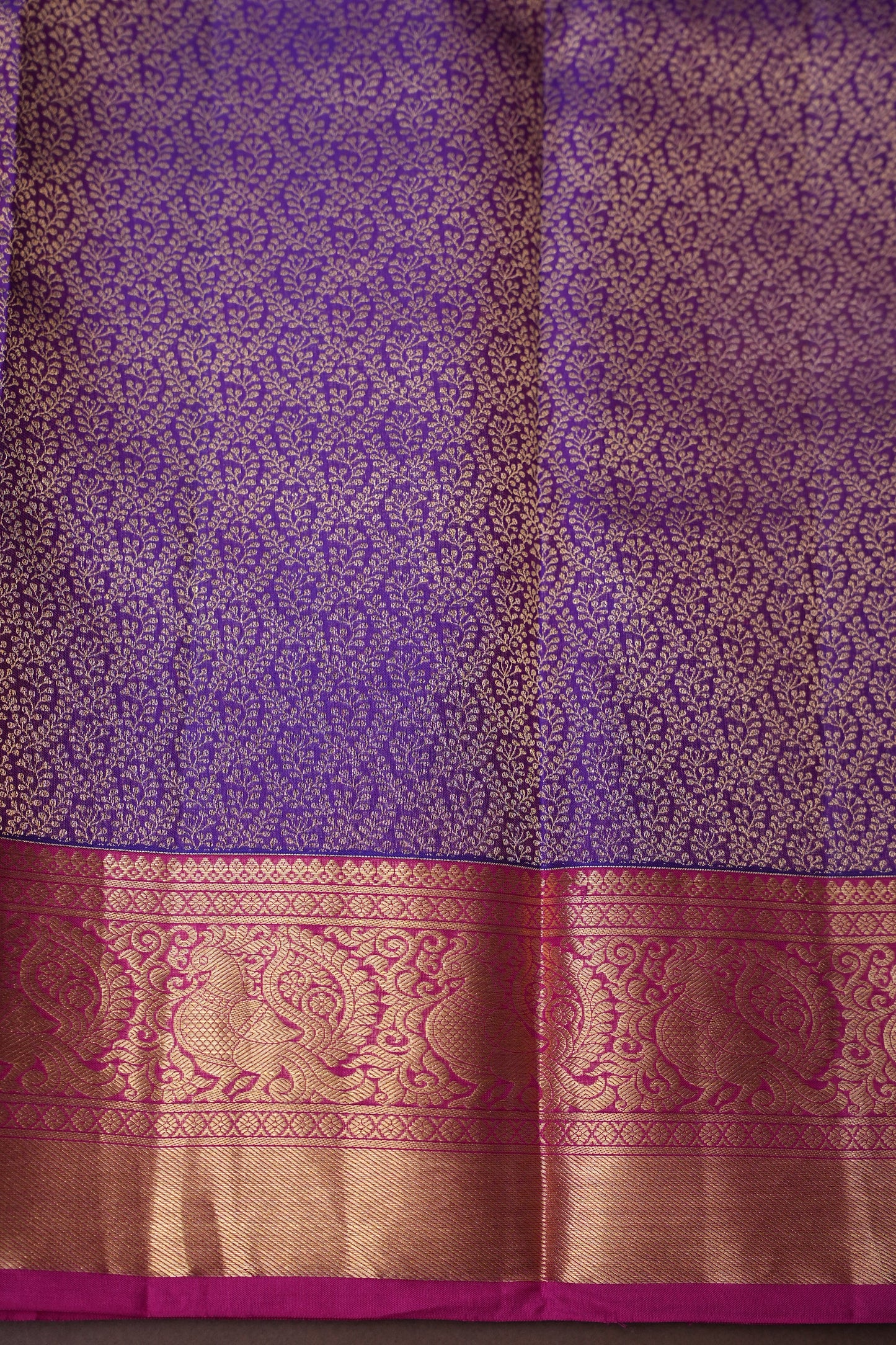 Pure Kanchipuram Silk Saree with Rich Zari Weave - Dual Tone Pink & Royal Purple