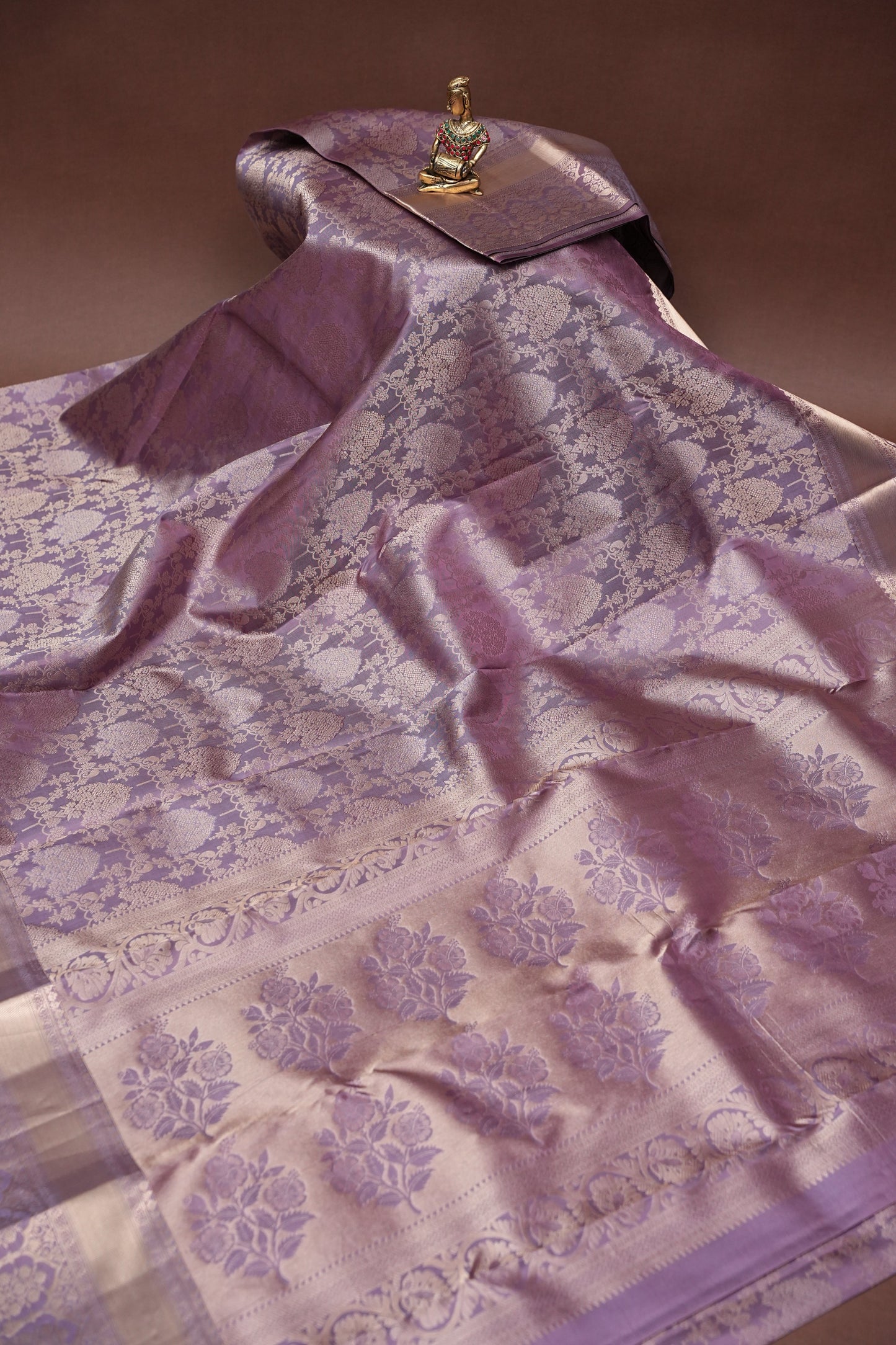 Pure Kanchipuram Silk Saree with Antique Gold Zari Floral Weaving - Soft Dusty Lavender