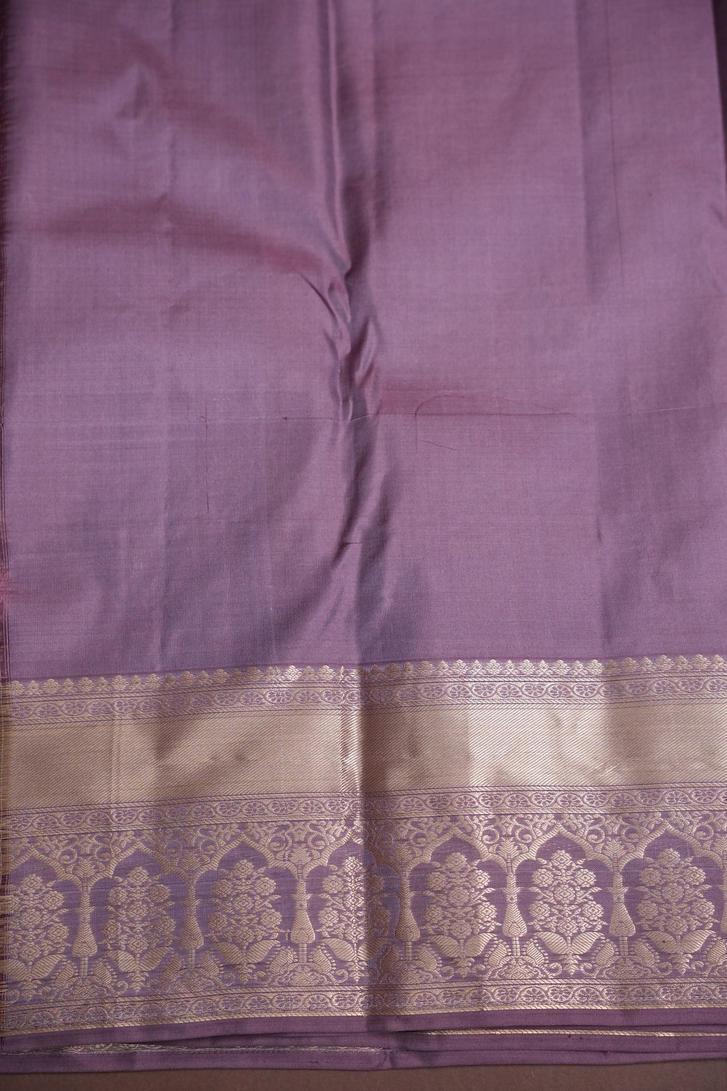 Pure Kanchipuram Silk Saree with Antique Gold Zari Floral Weaving - Soft Dusty Lavender