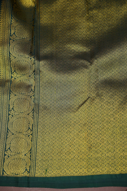 Red Borderless Pure Kanchipuram Silk Saree with Green Zari Pallu & Traditional Motifs