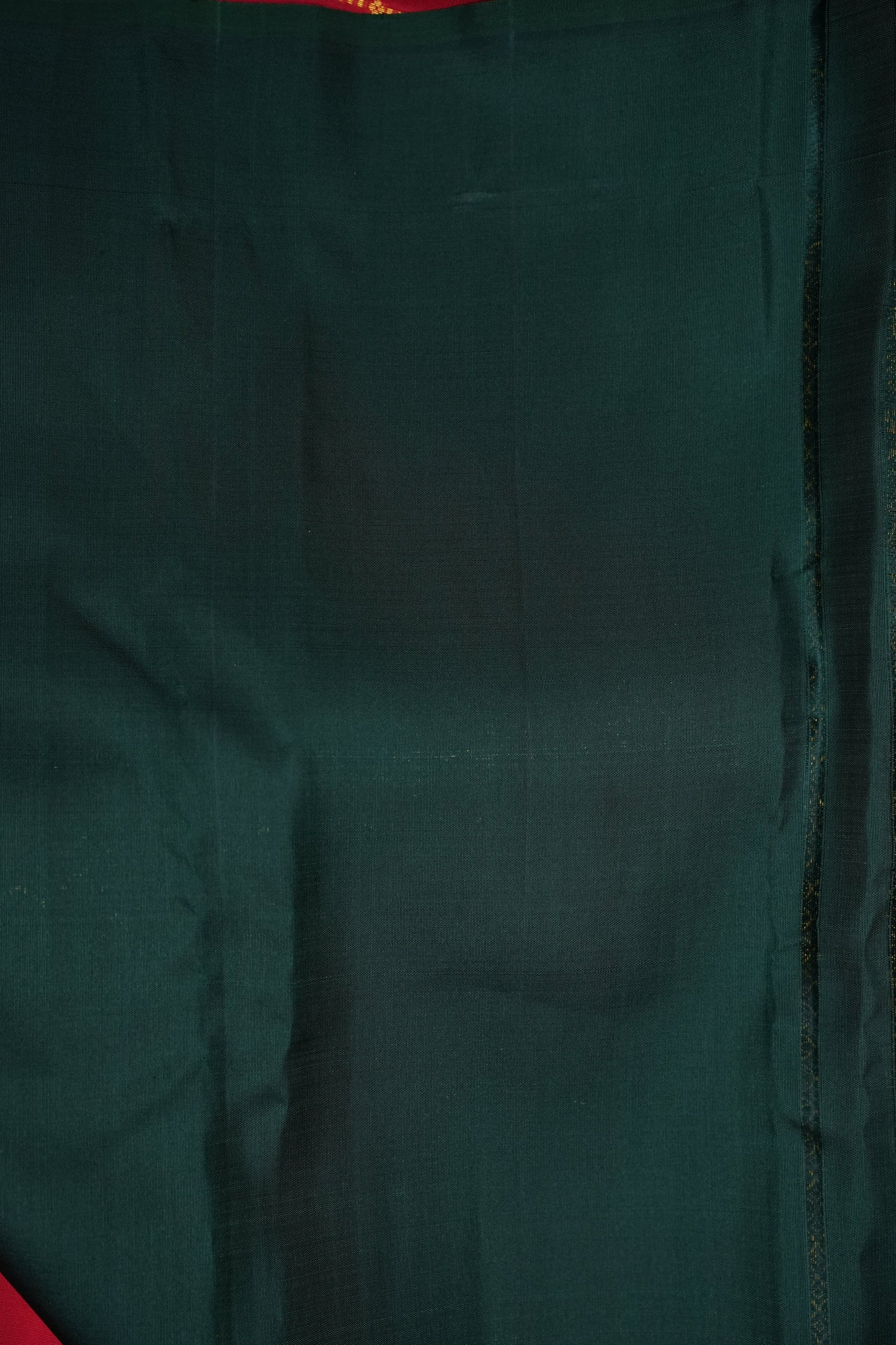 Red Borderless Pure Kanchipuram Silk Saree with Green Zari Pallu & Traditional Motifs