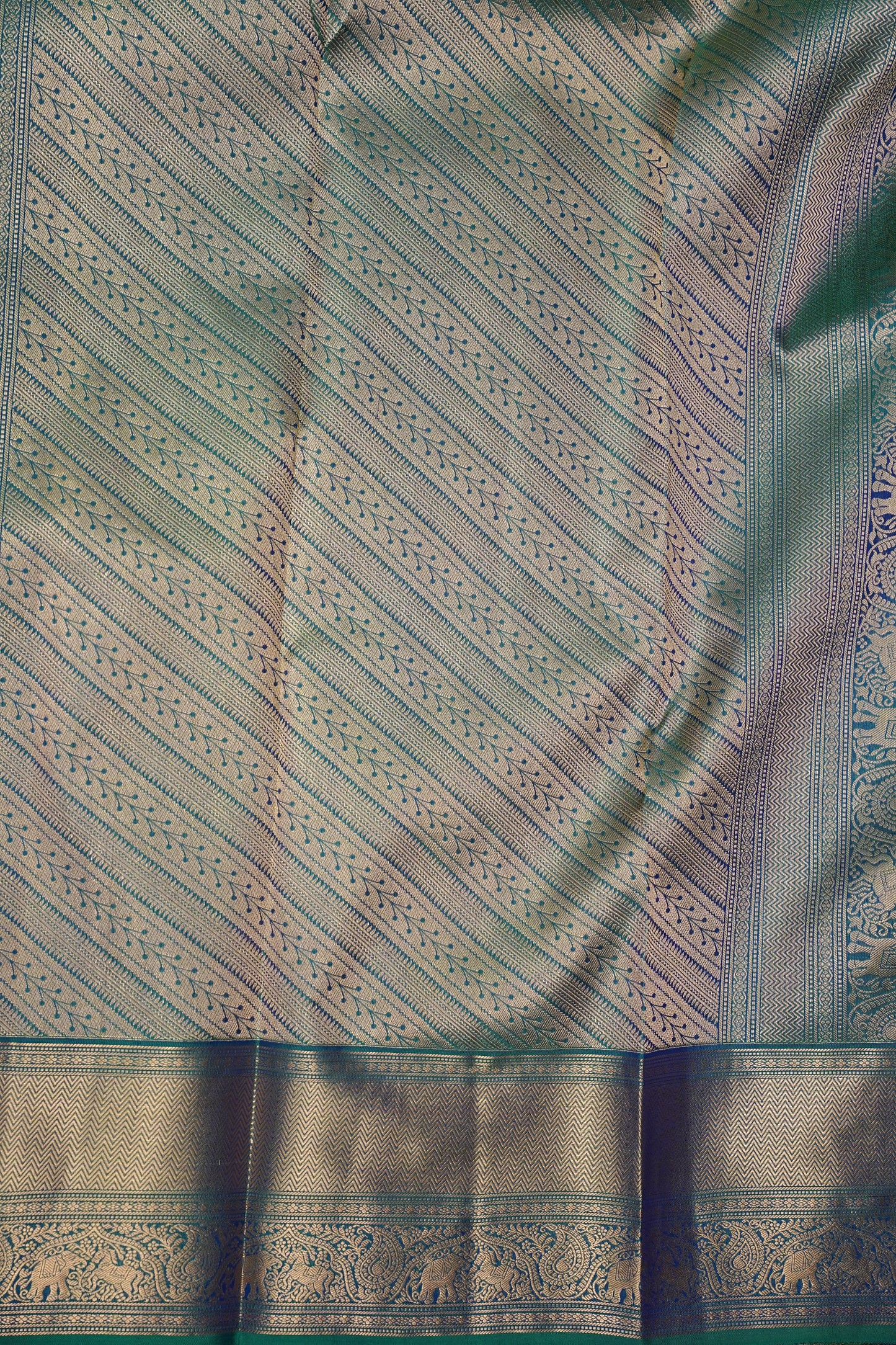 Pure Kanchipuram Silk Saree with Rich Gold Zari Weave - Teal & Blue