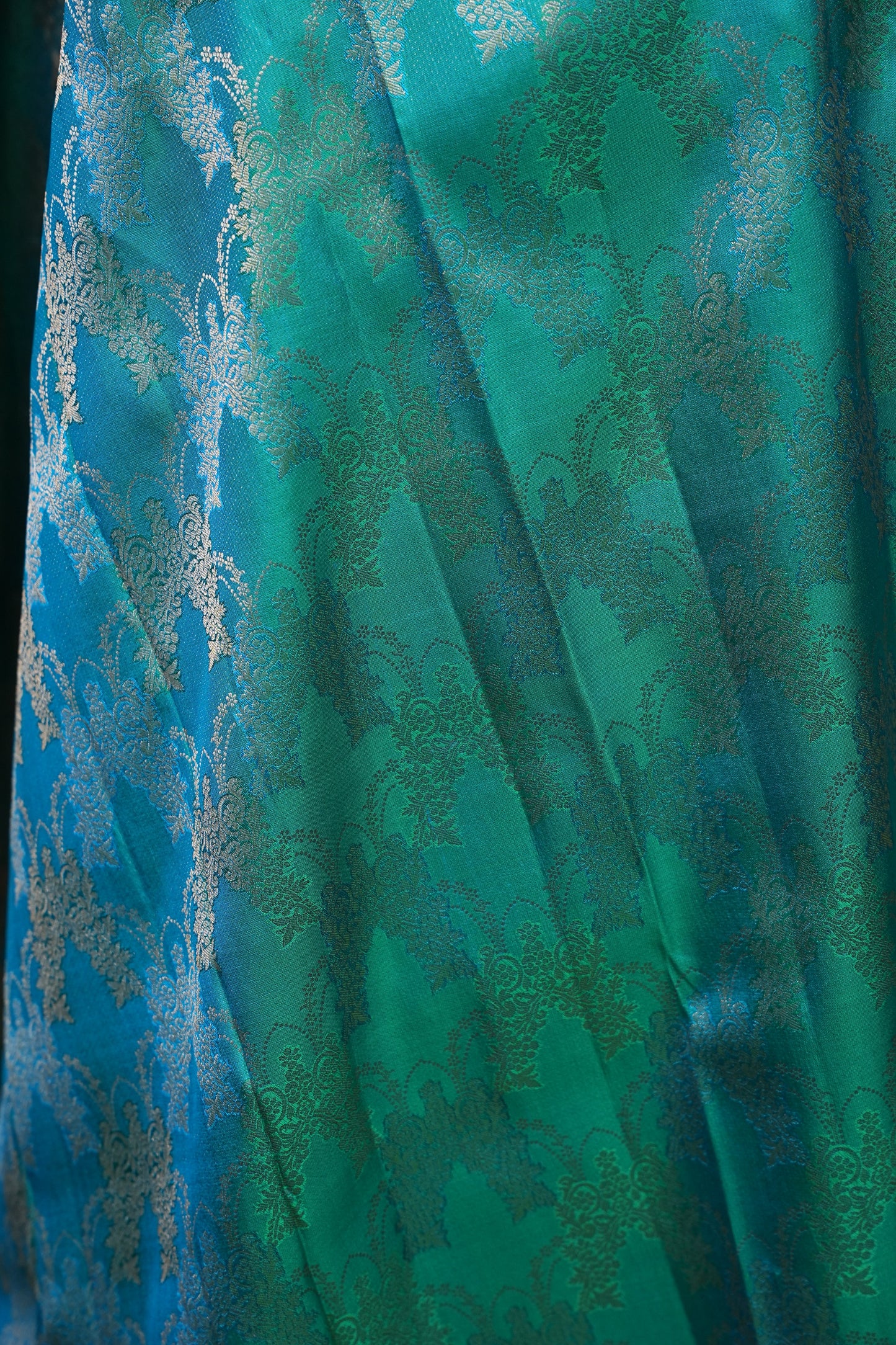 Pure Kanchipuram Silk Saree with Antique Gold Zari Weave - Teal Green