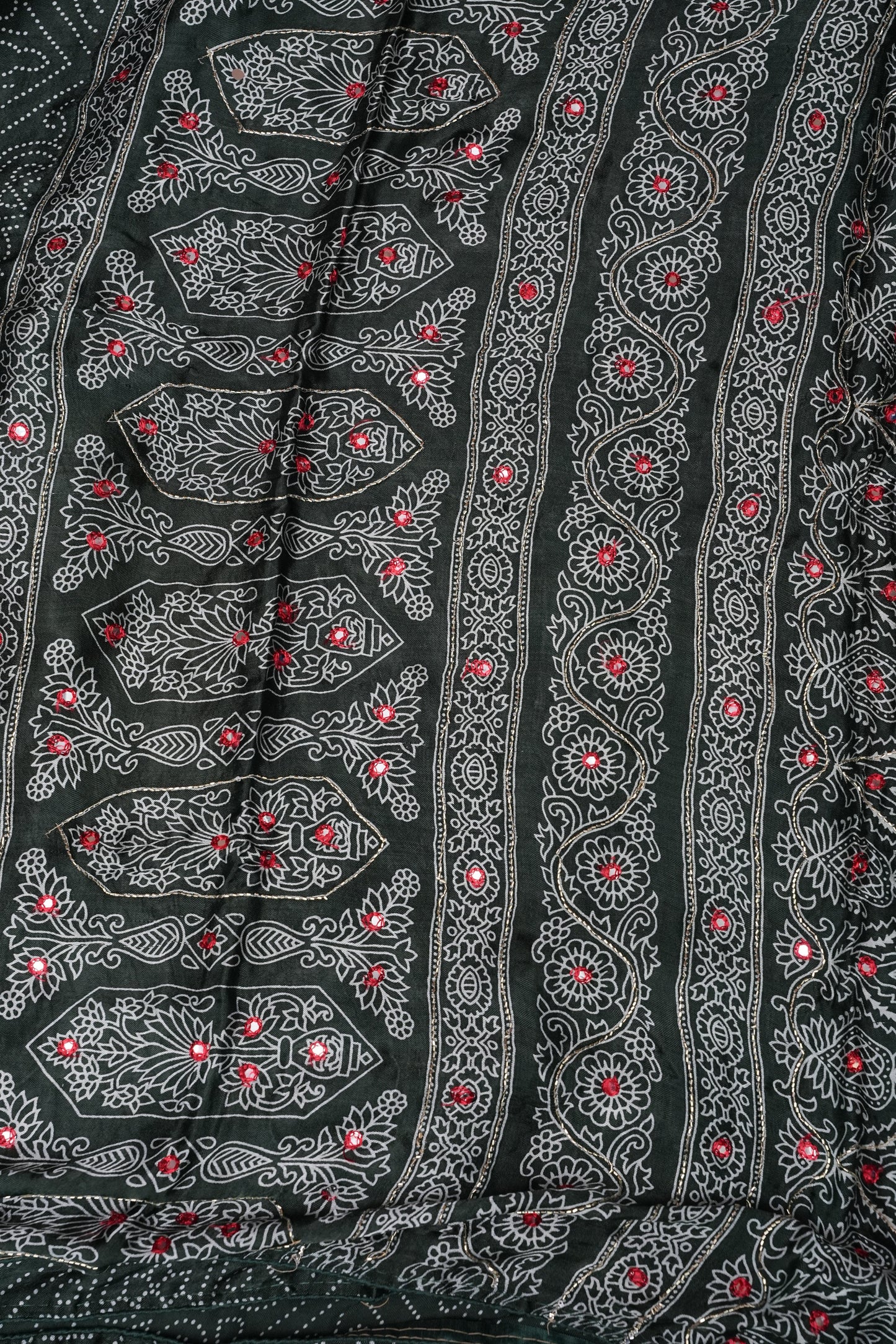 Gajji Silk Saree-Bottle green