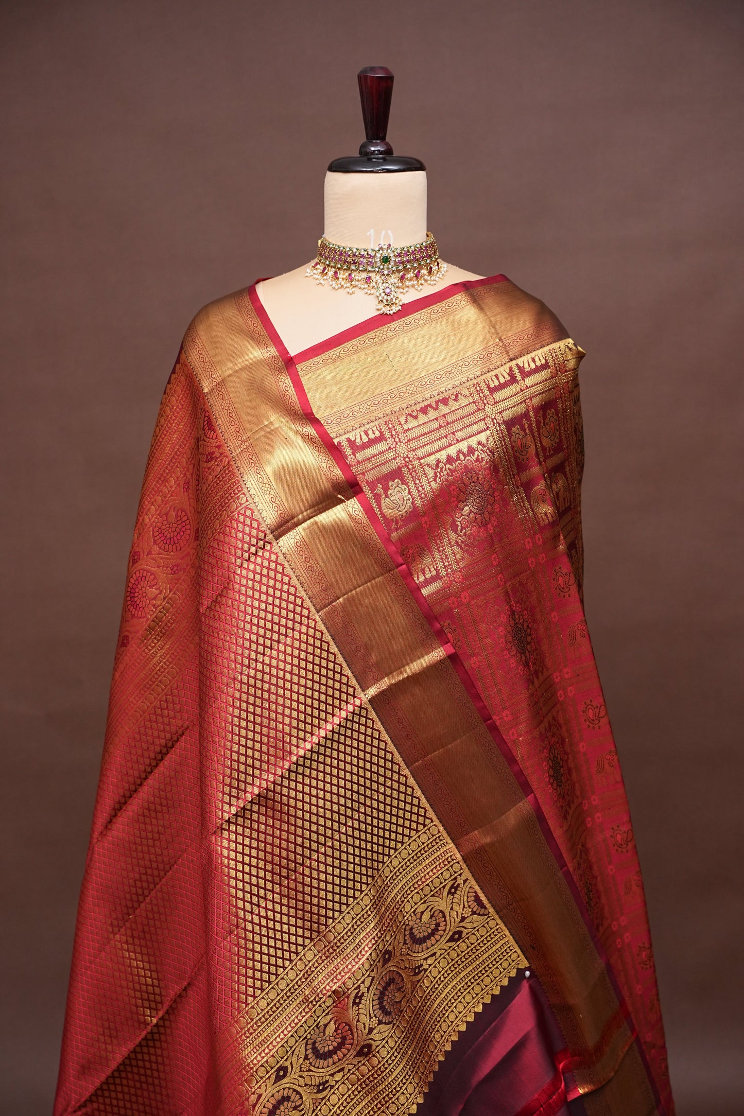Deep Red Kanchipuram Silk Saree with Rich Gold Zari & Traditional Weaving