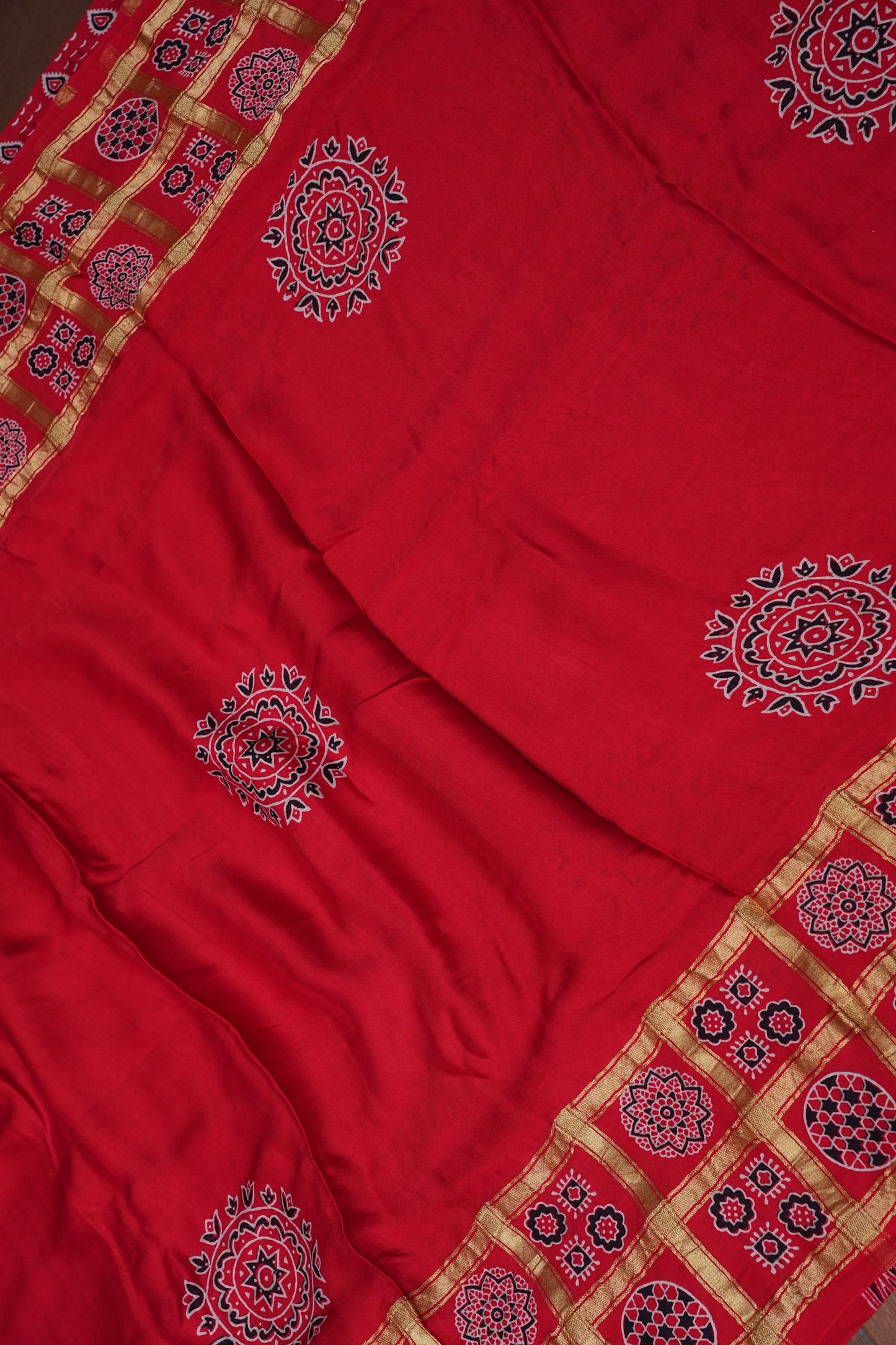 Bandhini Garchola Saree - Red