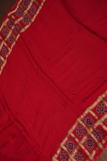 Bandhini Garchola Saree - Red