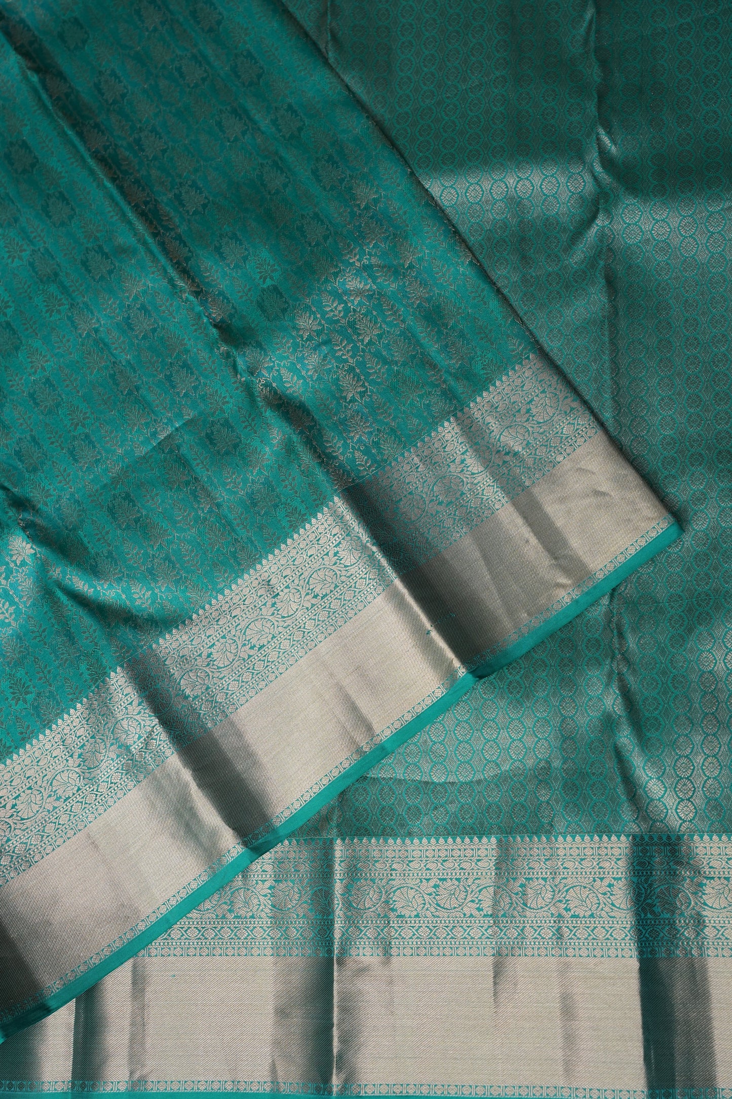Aqua Green Pure Kanchipuram Silk Saree with Antique Gold Zari Weaving|Silk Mark Certified