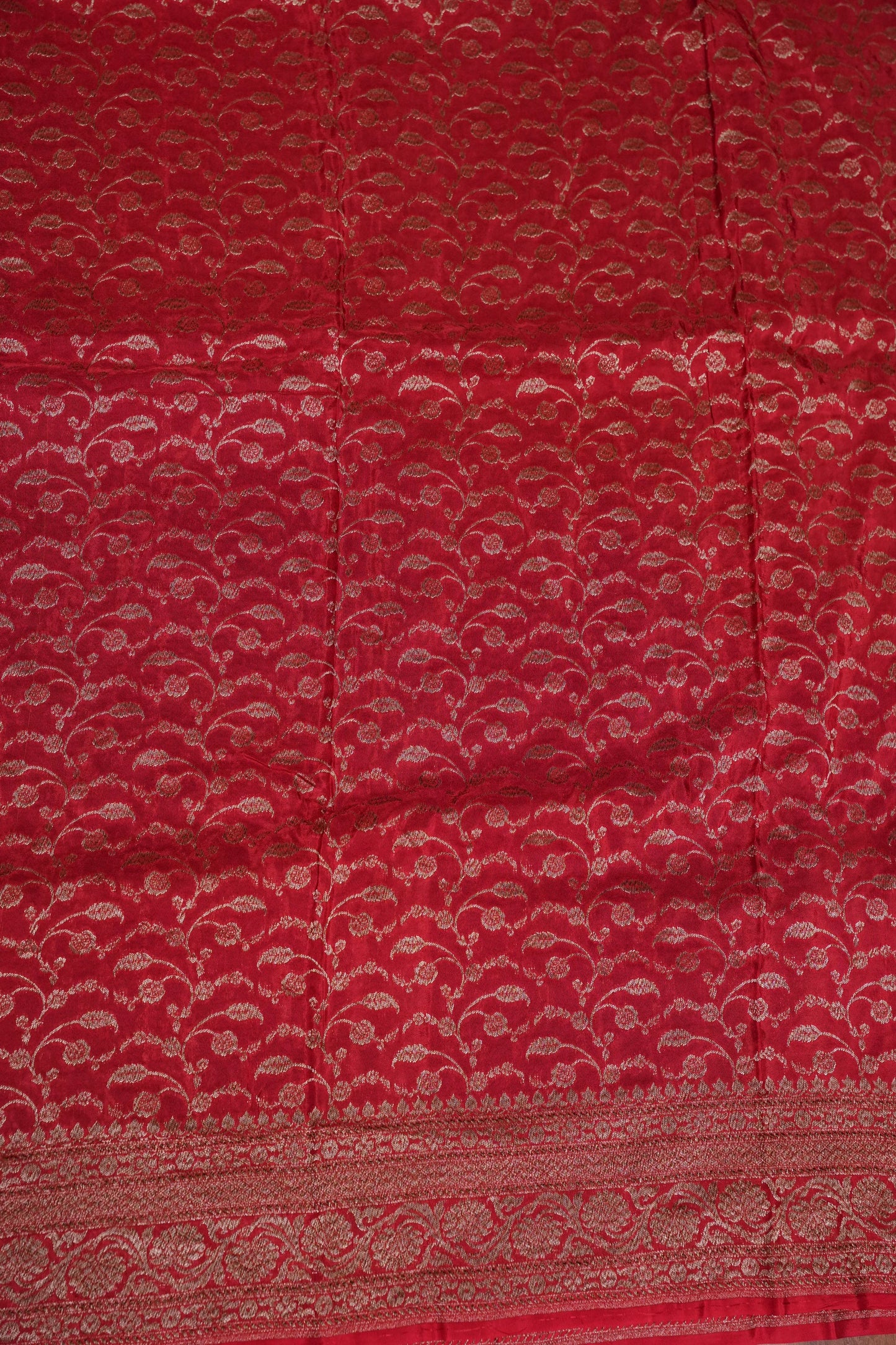 Khaddi Georgette Crepe Silk Saree with Antique Border – Peacock Blue & Red