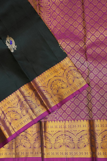 Pure Kanchipuram  Silk Saree with Antique Gold Zari Weave - Deep Green & Magenta