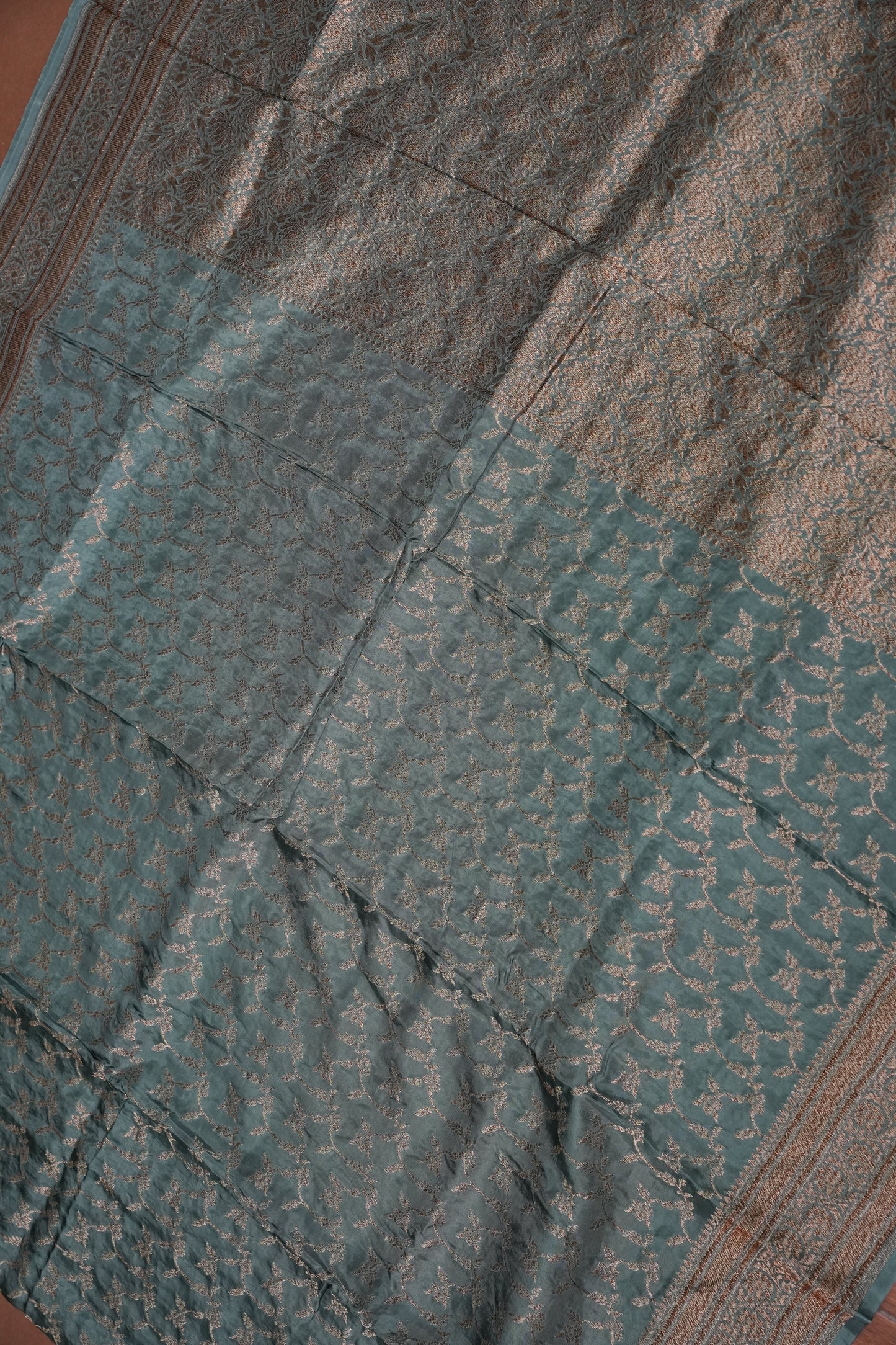 Khaddi Georgette Crepe Silk Saree with Antique Border – Blue Grey