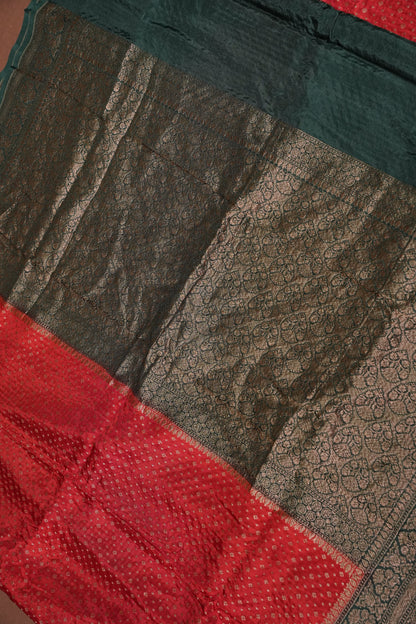 Khaddi Georgette Crepe Silk Saree with Antique Border – Red & Bottle Green