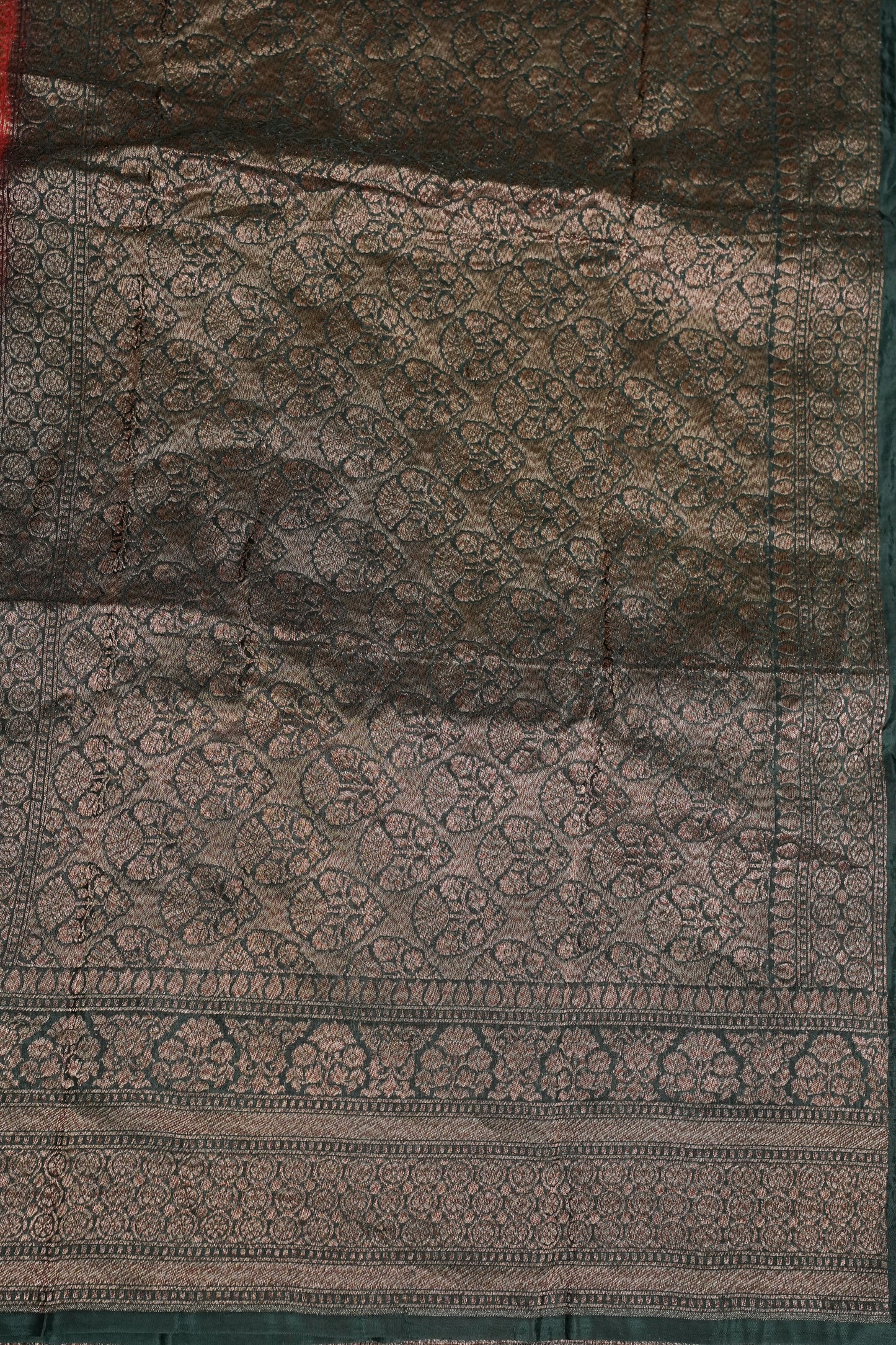 Khaddi Georgette Crepe Silk Saree with Antique Border – Red & Bottle Green