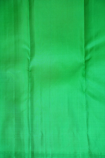 Borderless Pure Kanchipuram Silk Saree with Gold Zari Stripes - Parrot Green & Deep Red
