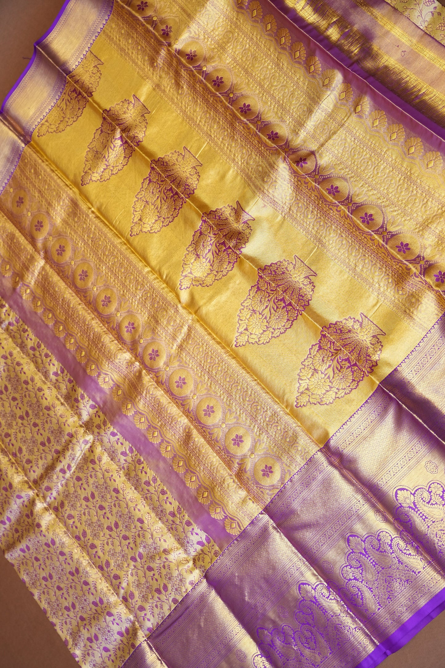 Pure Tissue Gold & Beige & Subtle Purple Kanchipuram Silk Saree|Silk Mark Certified