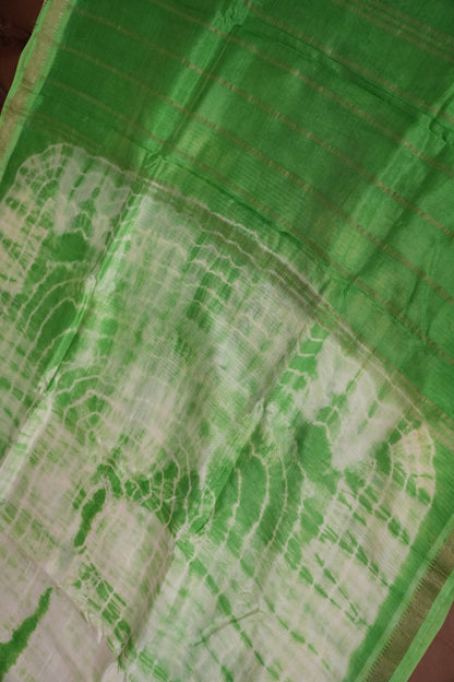 Mangalagiri Silk Shibori Tie & Dye Saree - White with Leaf Green