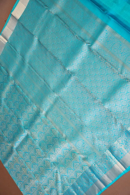 Pure Kanchipuram Silk Saree with Elegant Antique Gold Zari Weave - Aqua Blue