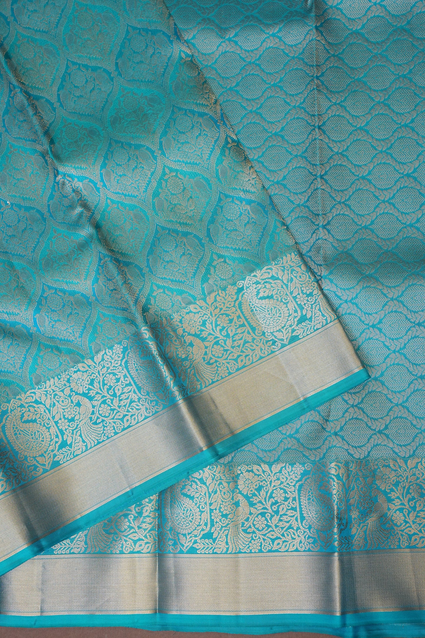 Pure Kanchipuram Silk Saree with Elegant Antique Gold Zari Weave - Aqua Blue