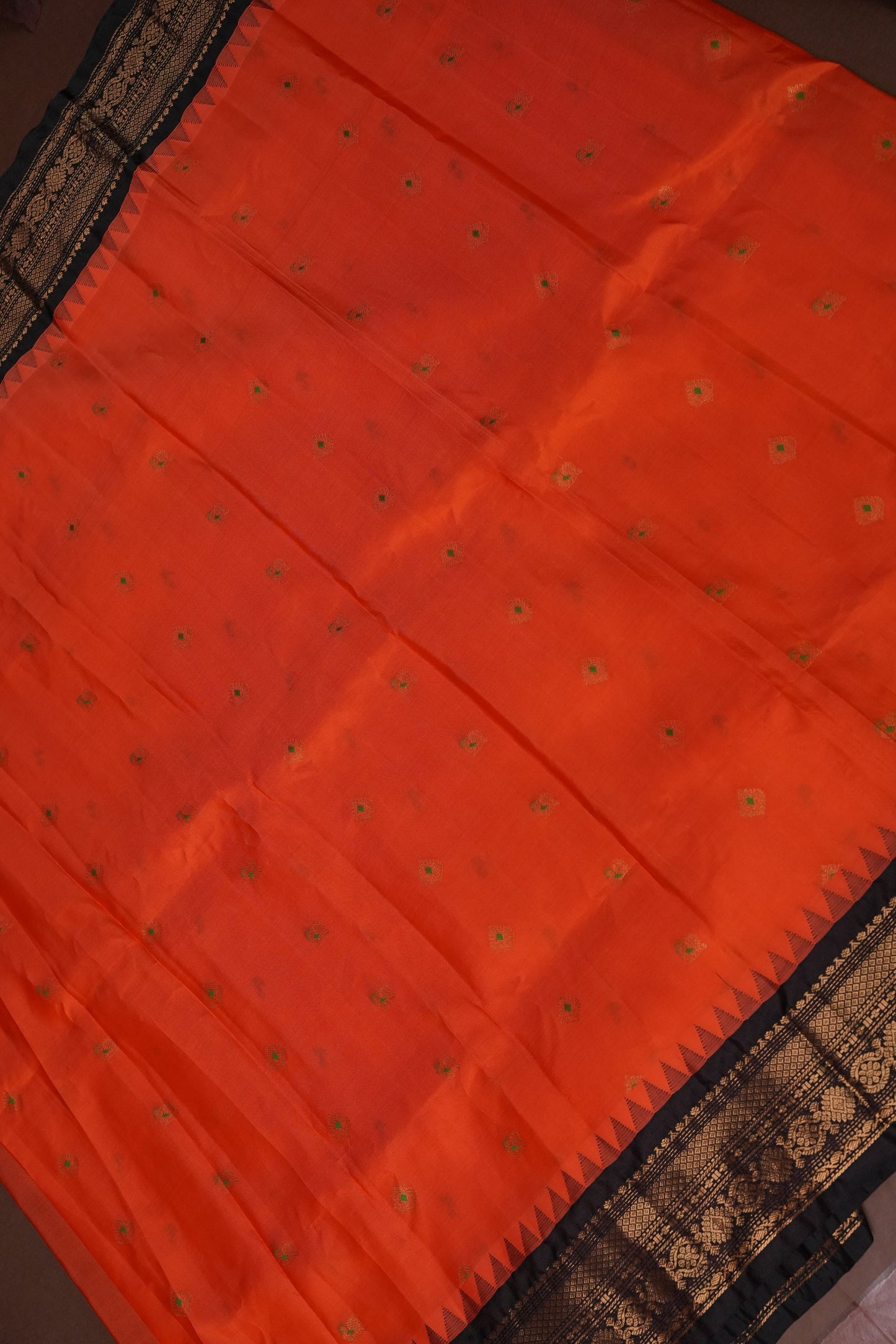 Pure Gadwal Silk Saree - Orange and Black|Silk Mark Certified