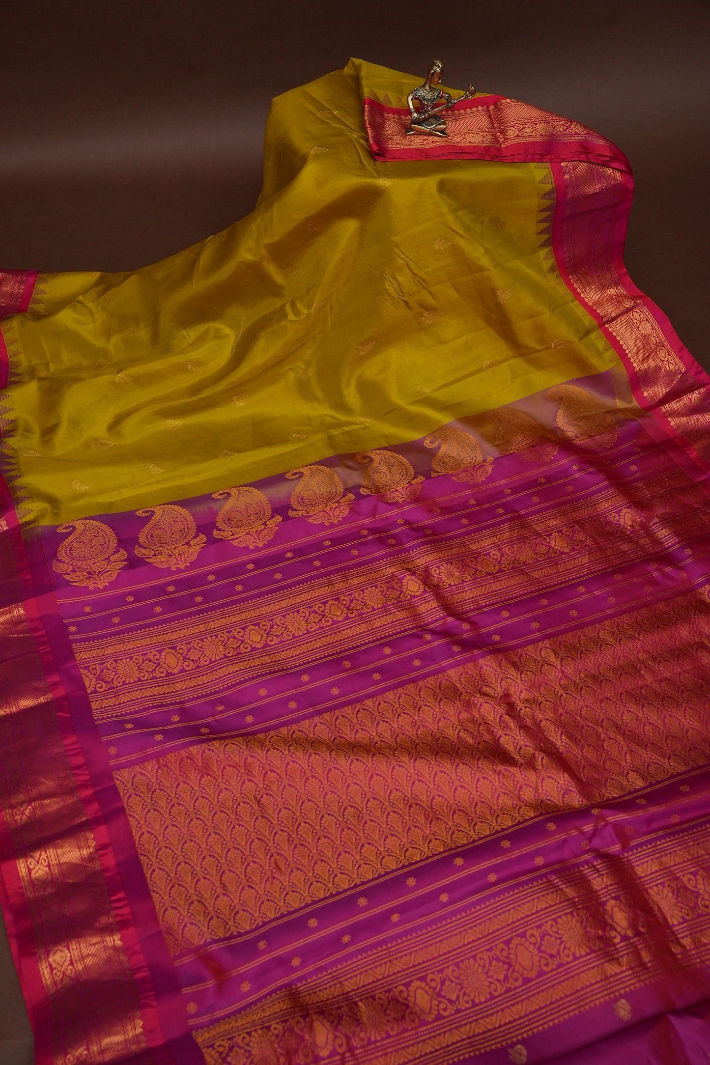 Pure Gadwal Silk Saree - Parrot Green and Hot Pink|Silk Mark Certified