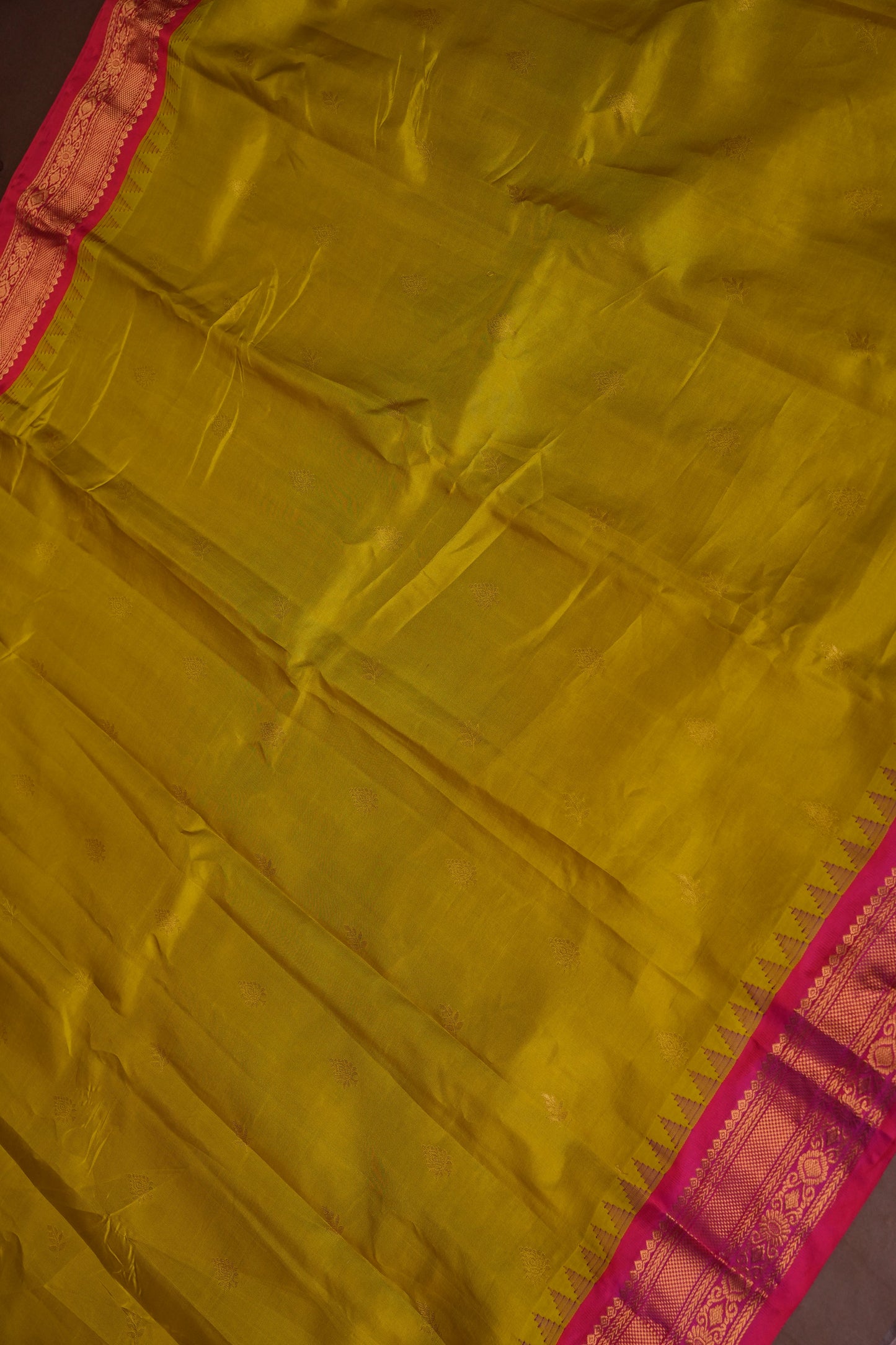 Pure Gadwal Silk Saree - Parrot Green and Hot Pink|Silk Mark Certified