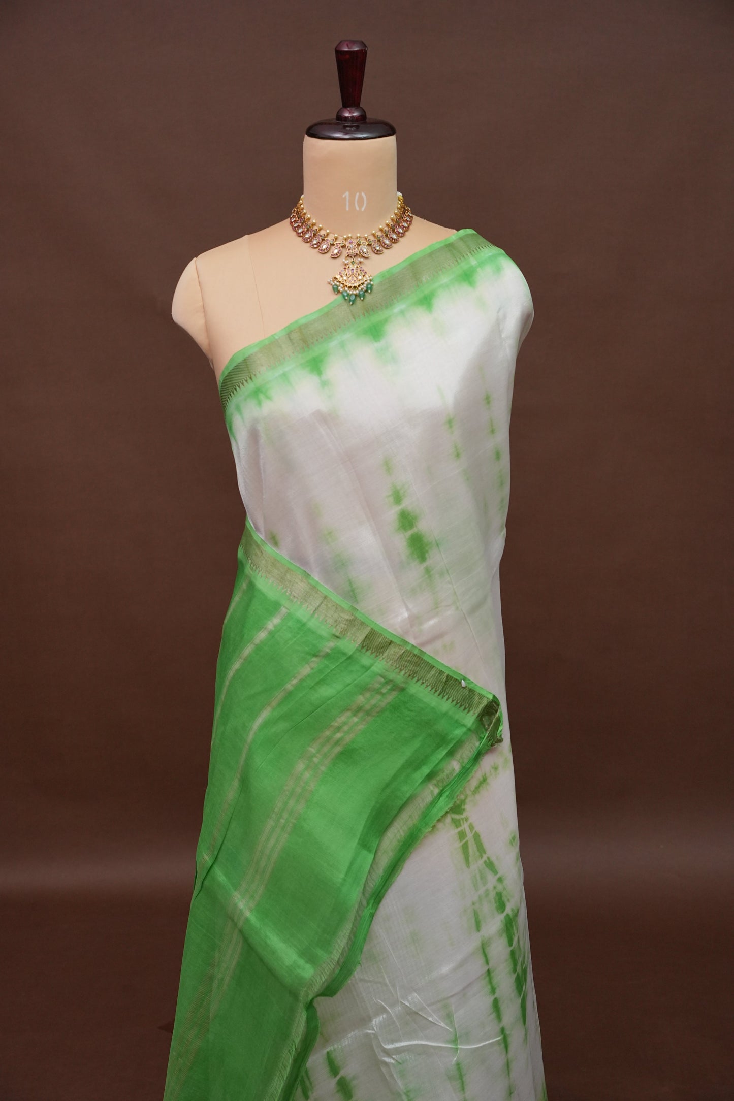 Mangalagiri Silk Shibori Tie & Dye Saree - White with Leaf Green
