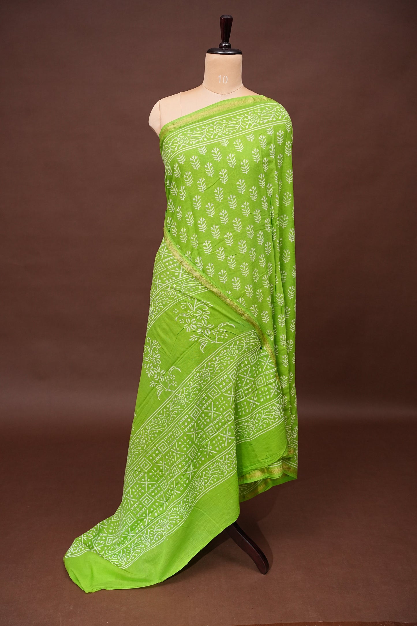 Mul Mul Cotton Ajrak Print Saree - Green