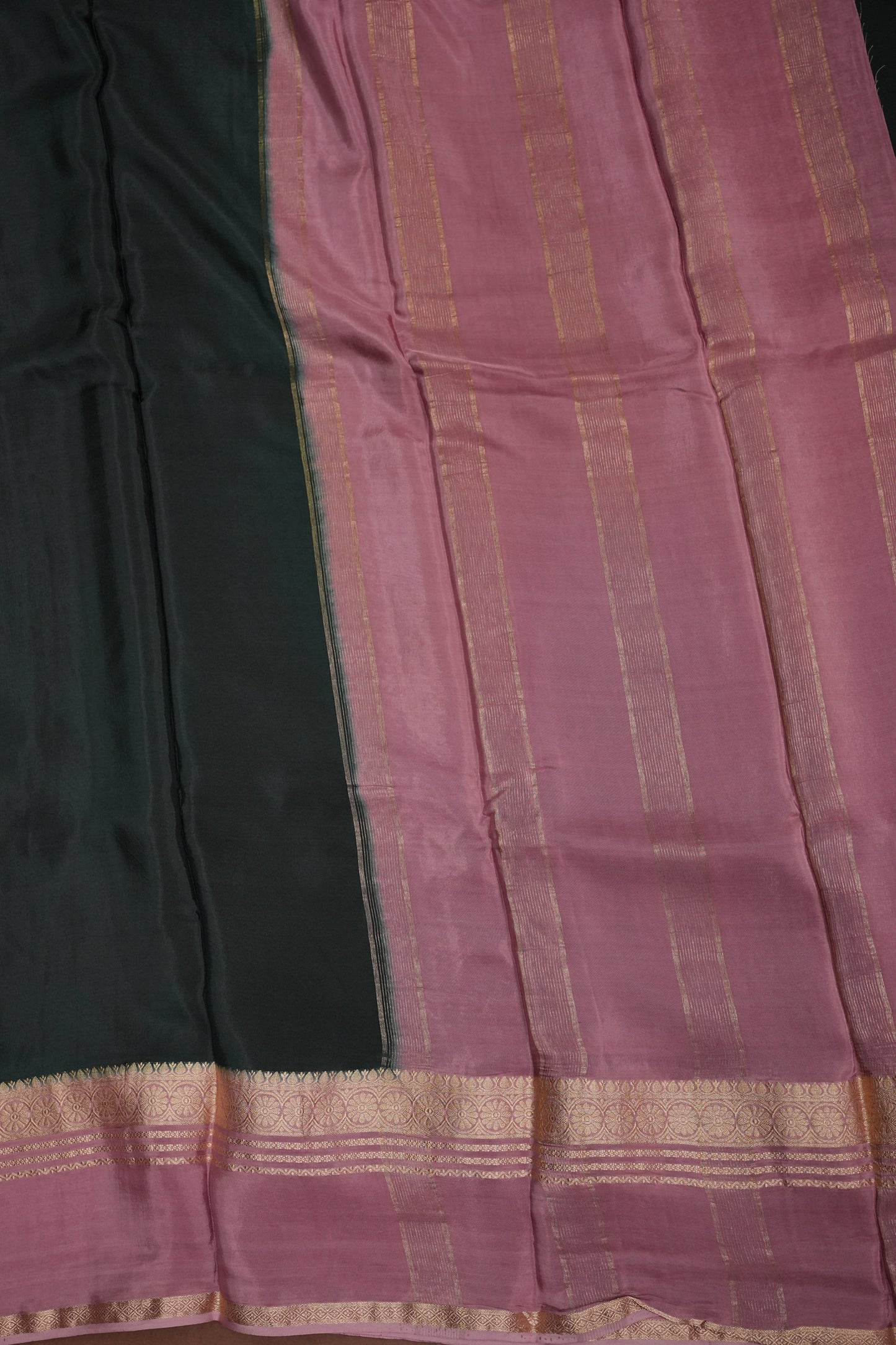 Plain Crepe Silk Saree - Bottle Green and Pink