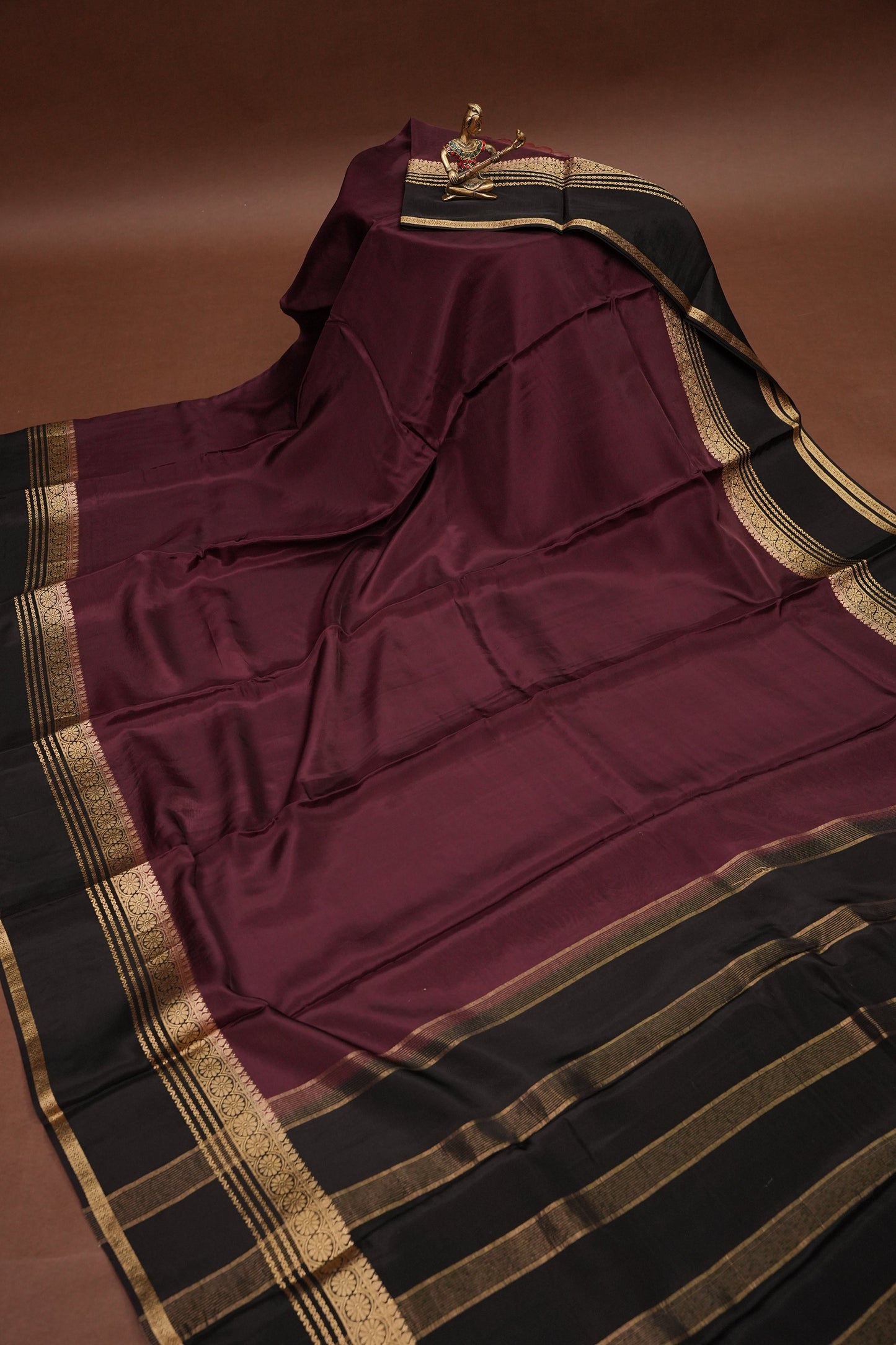 Plain Crepe Silk Saree - Plum and Black