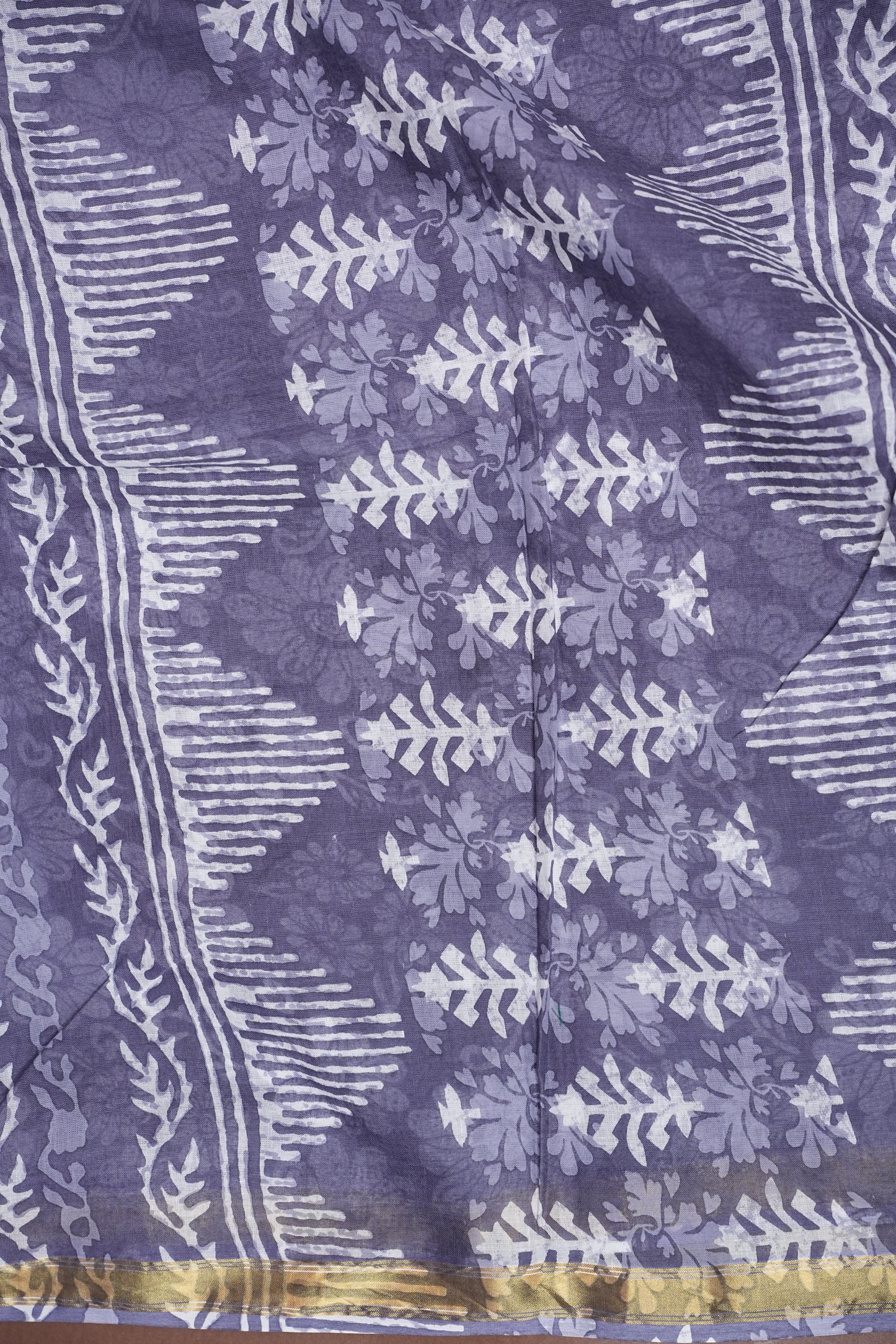 Mul Mul Cotton Ajrak Print Saree - Grey