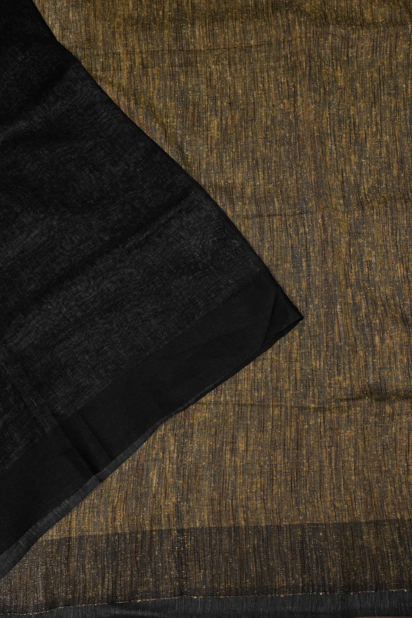 Half & Half Pure Linen Saree with Jute Pallu & Tassles - Black & Grey