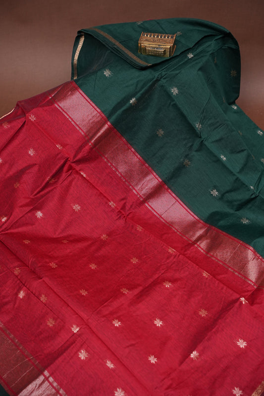 Maheshwari Silk Cotton Saree - Bottle Green & Red