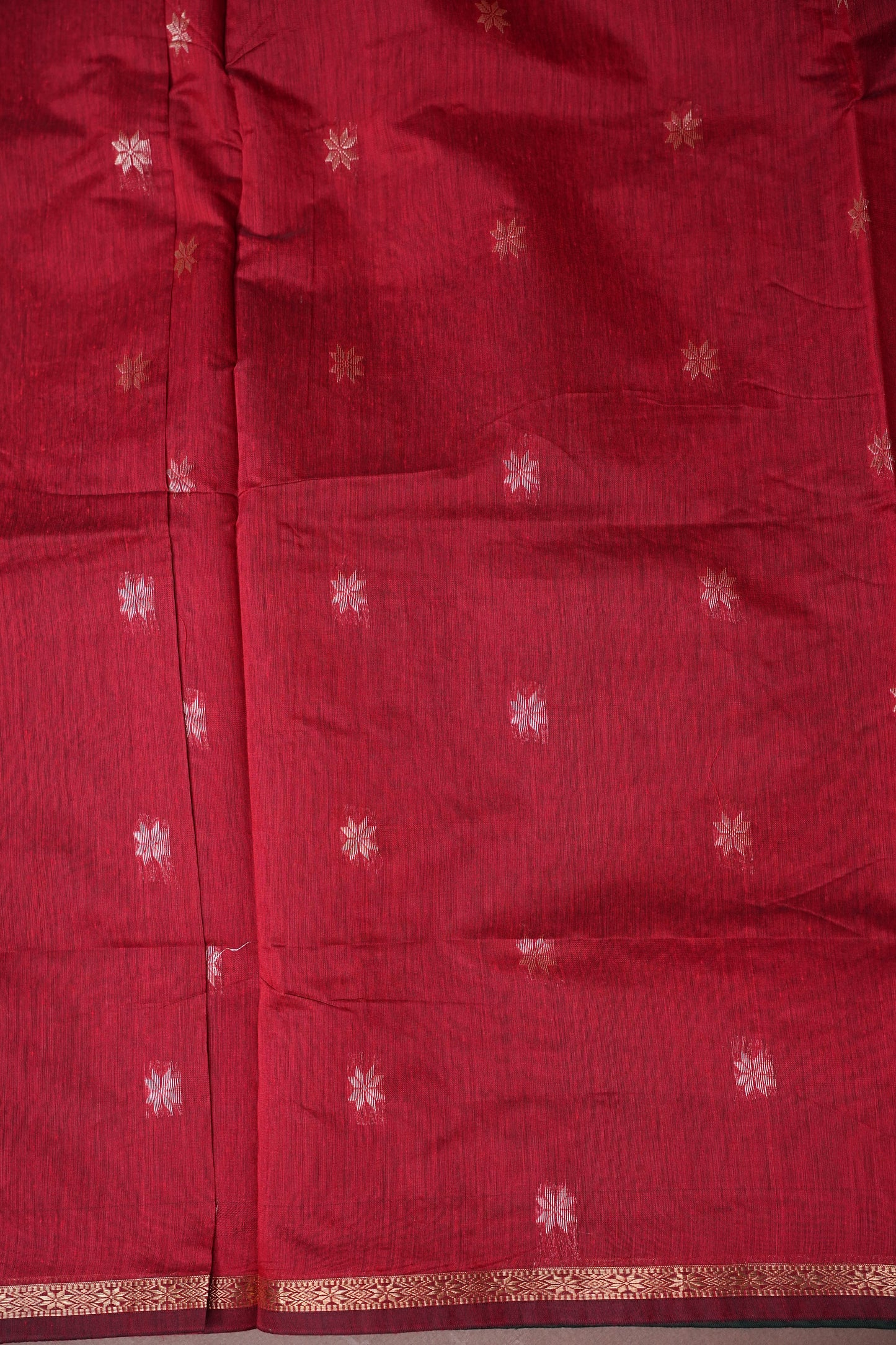 Maheshwari Silk Cotton Saree - Bottle Green & Red