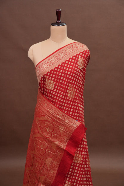 Crushed Munga Banarasi Saree with Bandhini Prints-Red