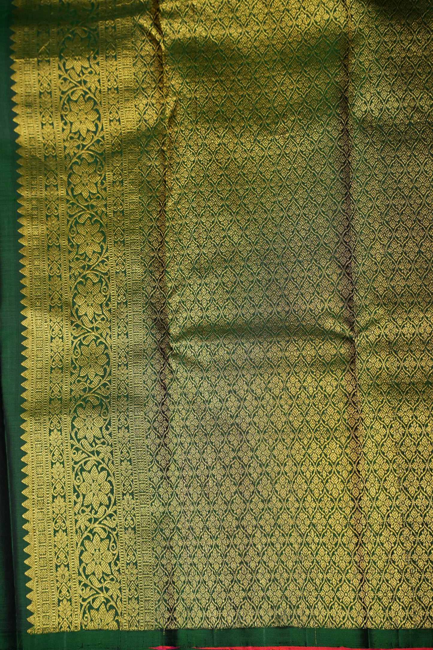 Bottle Green Pure Kanchipuram Borderless Silk Saree|Silk Mark Certified