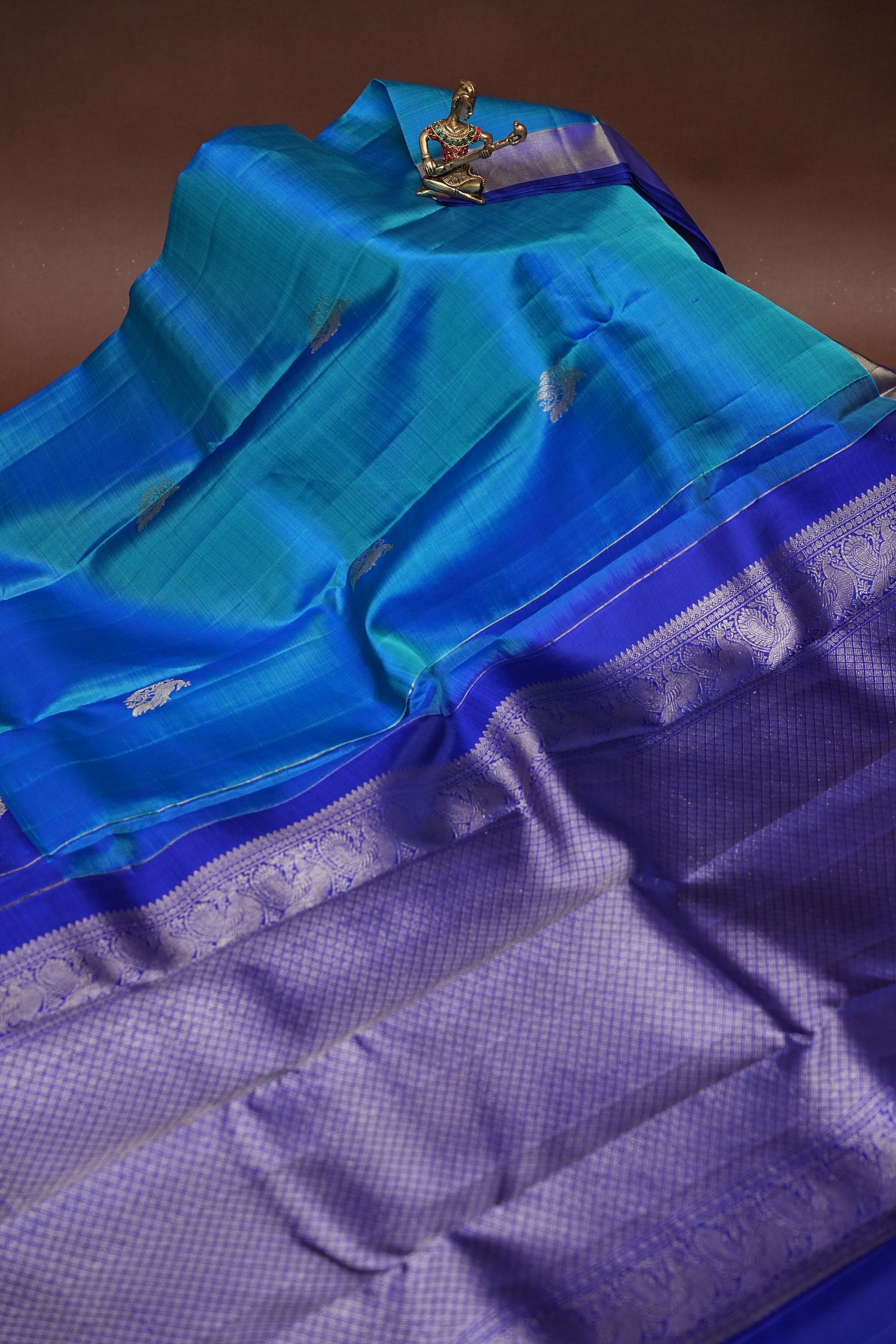 Pure Kanchipuram Silk Saree - Blue & Navy| Silk Mark Certified