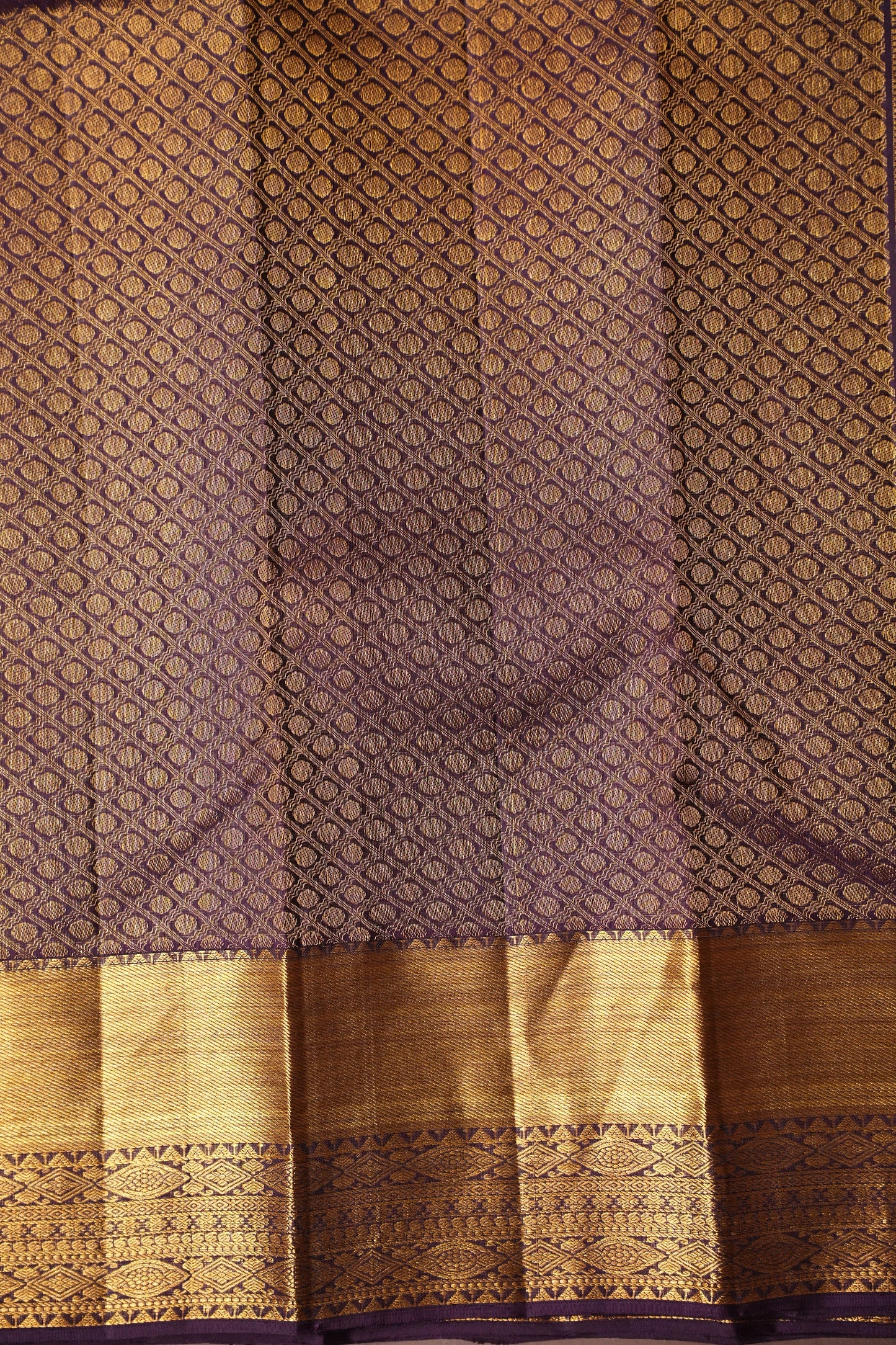 Pure Kanchipuram Silk Saree - Olive Green & Coffee| Silk Mark Certified