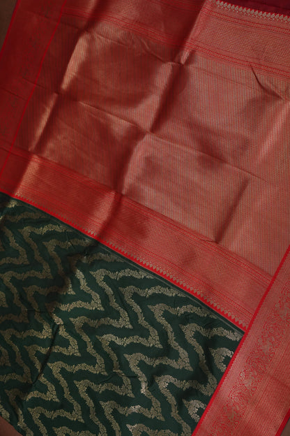 Kanchivaram Semi Silk Saree - Emerald Green with Red