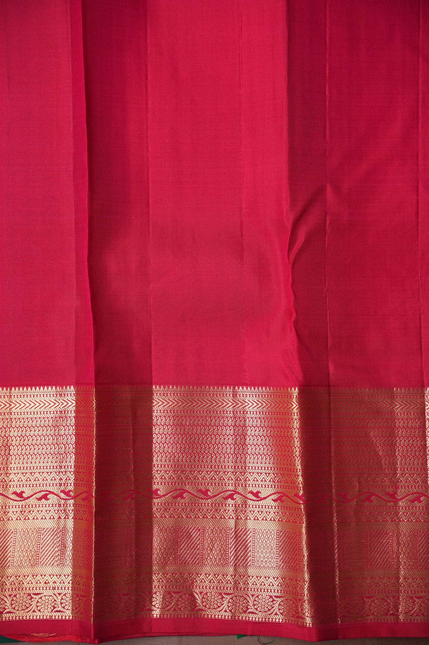 Pure Kanchipuram Silk Saree - Emerald Green & Orange| Silk Mark Certified