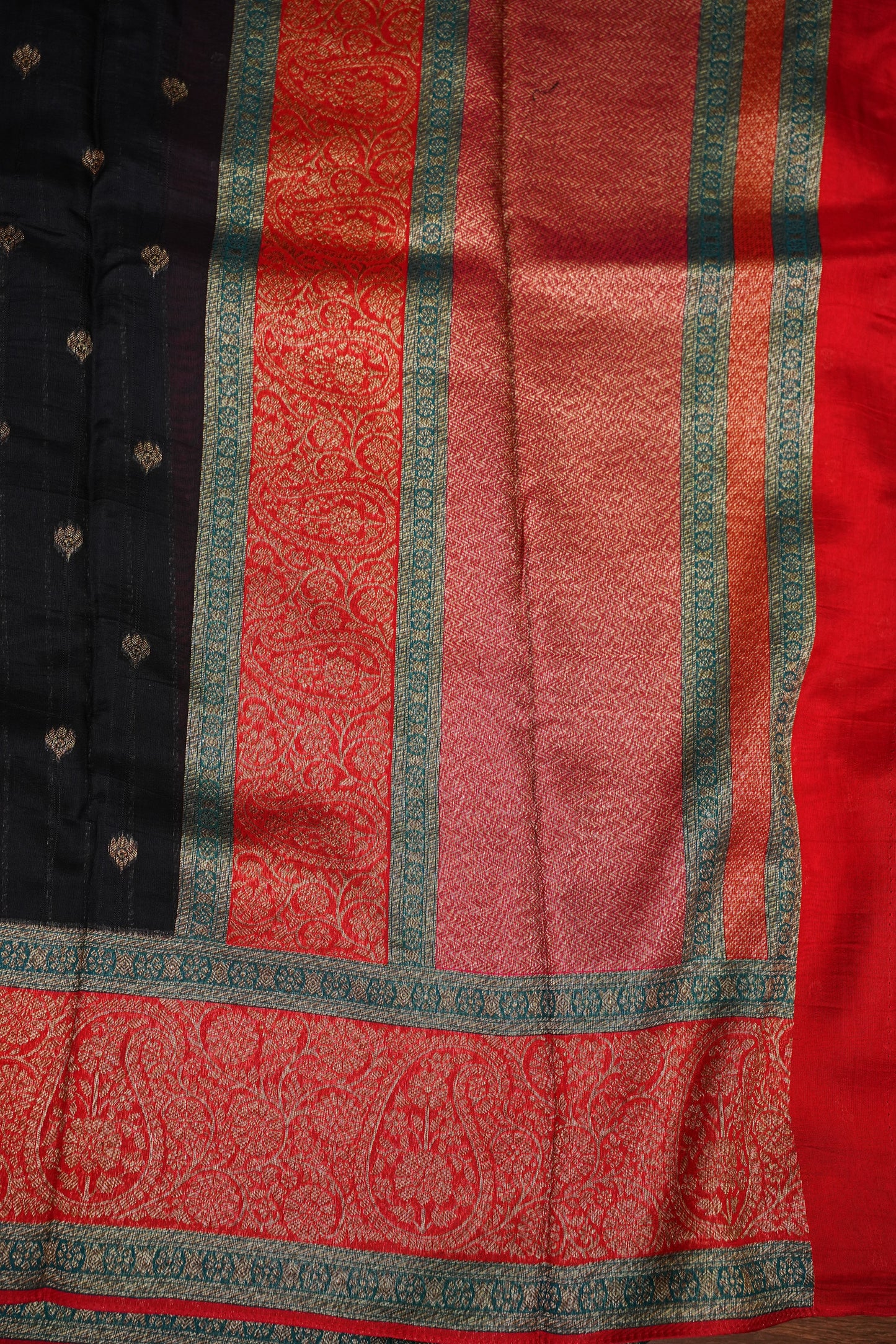 Banarasi Tussar Raw Silk Saree with Contrast 3D Border – Black & Red