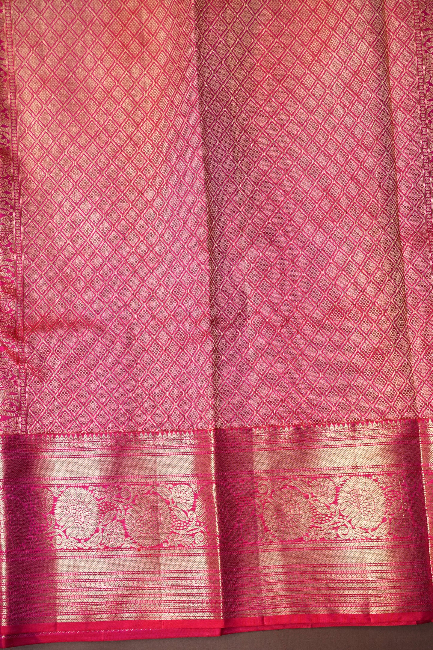 Pure Kanchipuram Silk Saree in Fusion Concept - Red & Pink| Silk Mark Certified