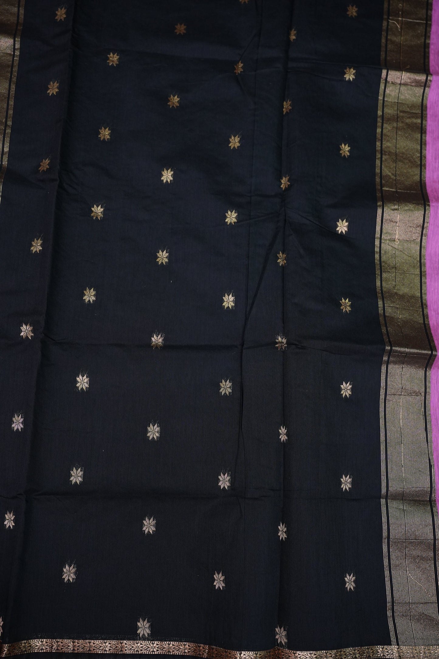 Maheshwari Silk Cotton Saree | Black With Pink