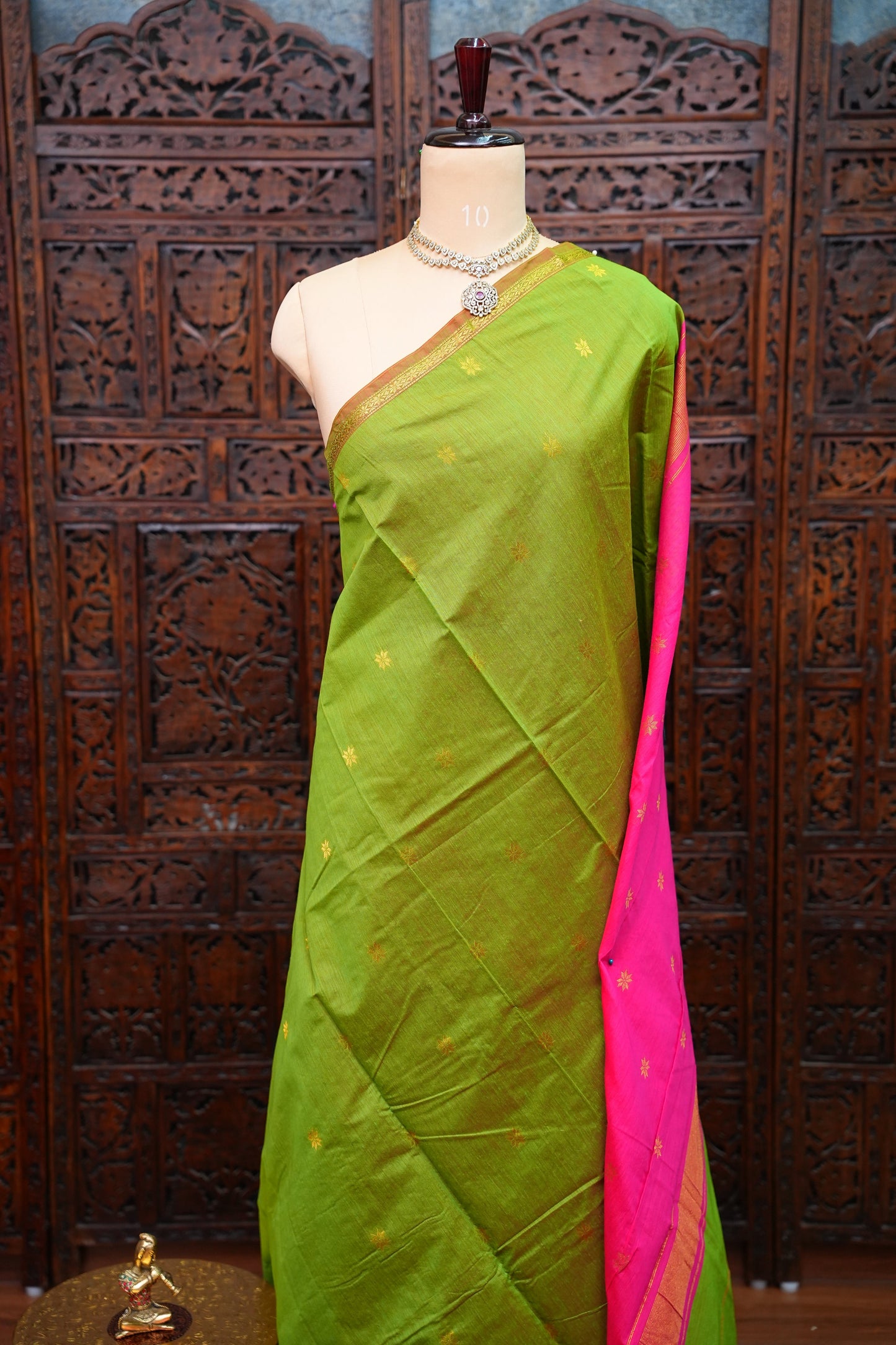 Maheshwari Silk Cotton Saree | Green With Pink