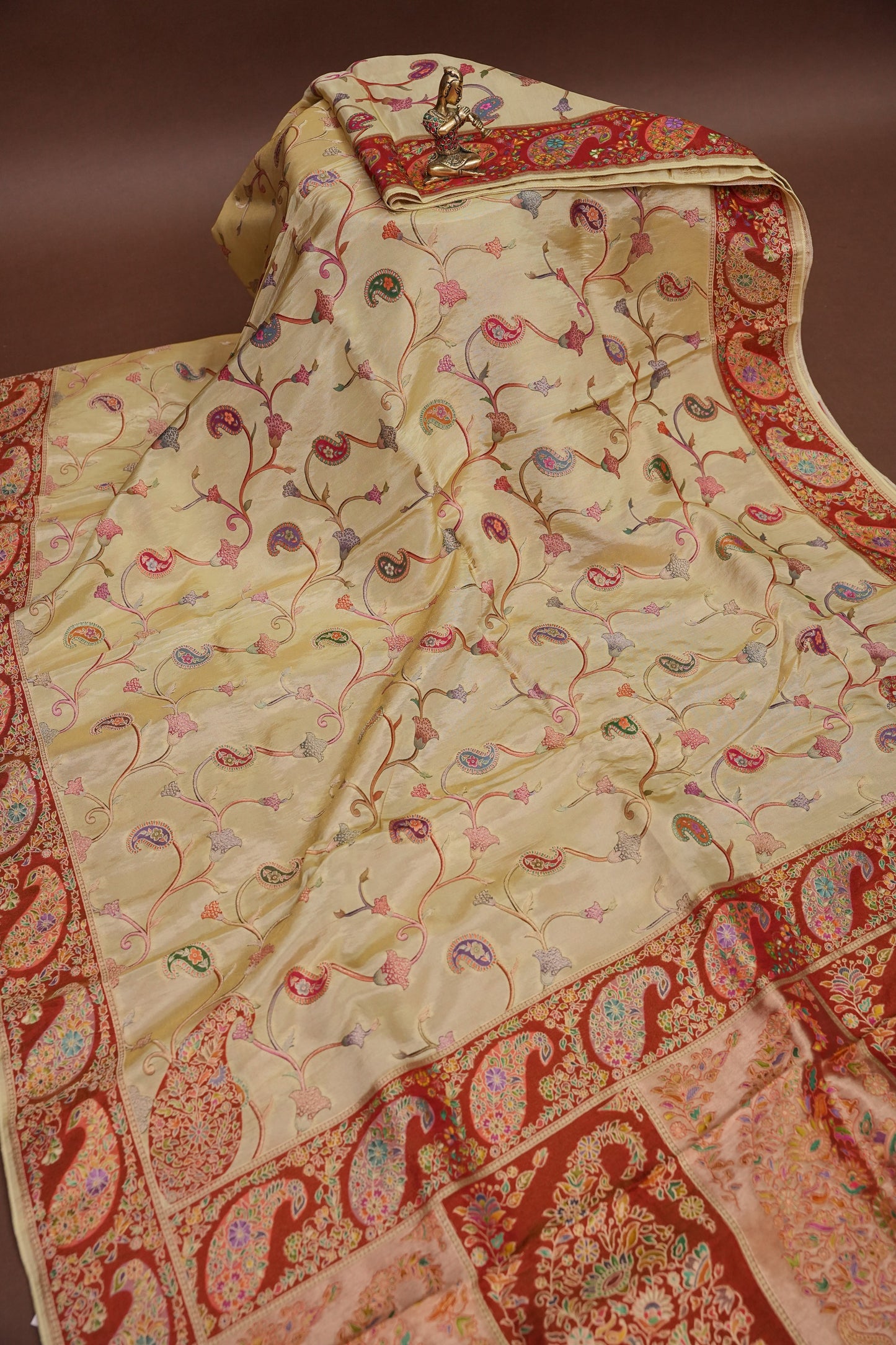 Kashmiri Pashmina Mellow Tissue Banarasi Saree - Ivory Gold